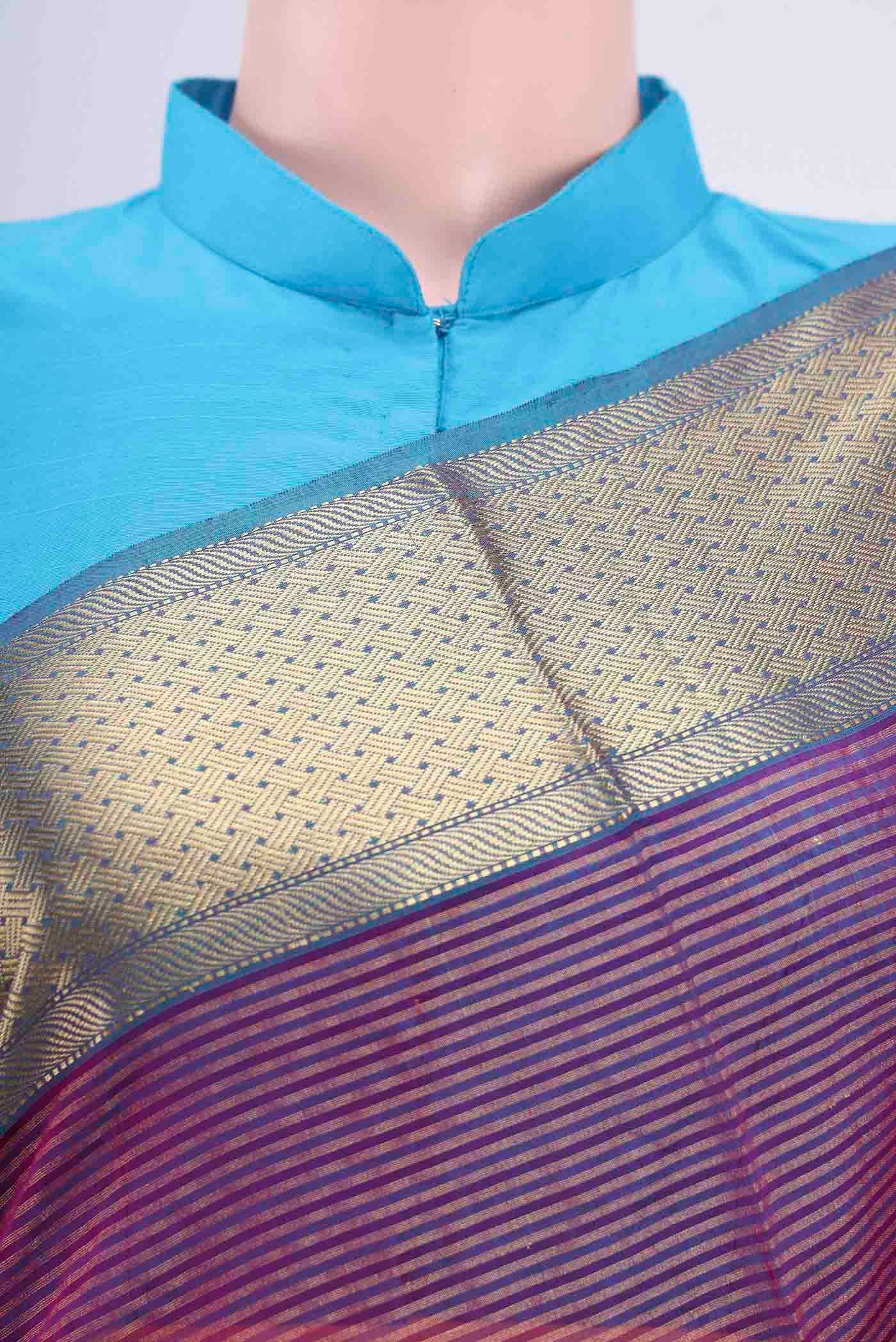 Border image of Magenta Maheshwari Silk Cotton Saree with Stripes on the body and Zari Border