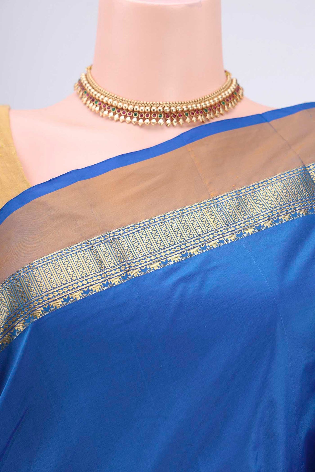 Border image of Royal Blue Blended Bangalore Silk Saree with Zari Butta on the body and Zari Border. 