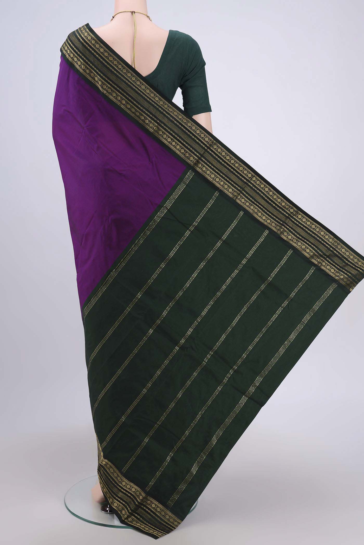 Flat view of Purple Dual Tone Blended Bangalore Silk Saree with Plain Body and Zari Border. 