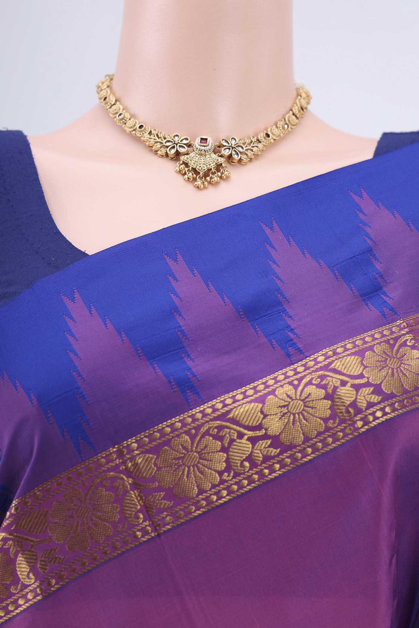 Border image of Mauve Dual Tone Blended Bangalore Silk Saree with Plain Body and Temple Border. 