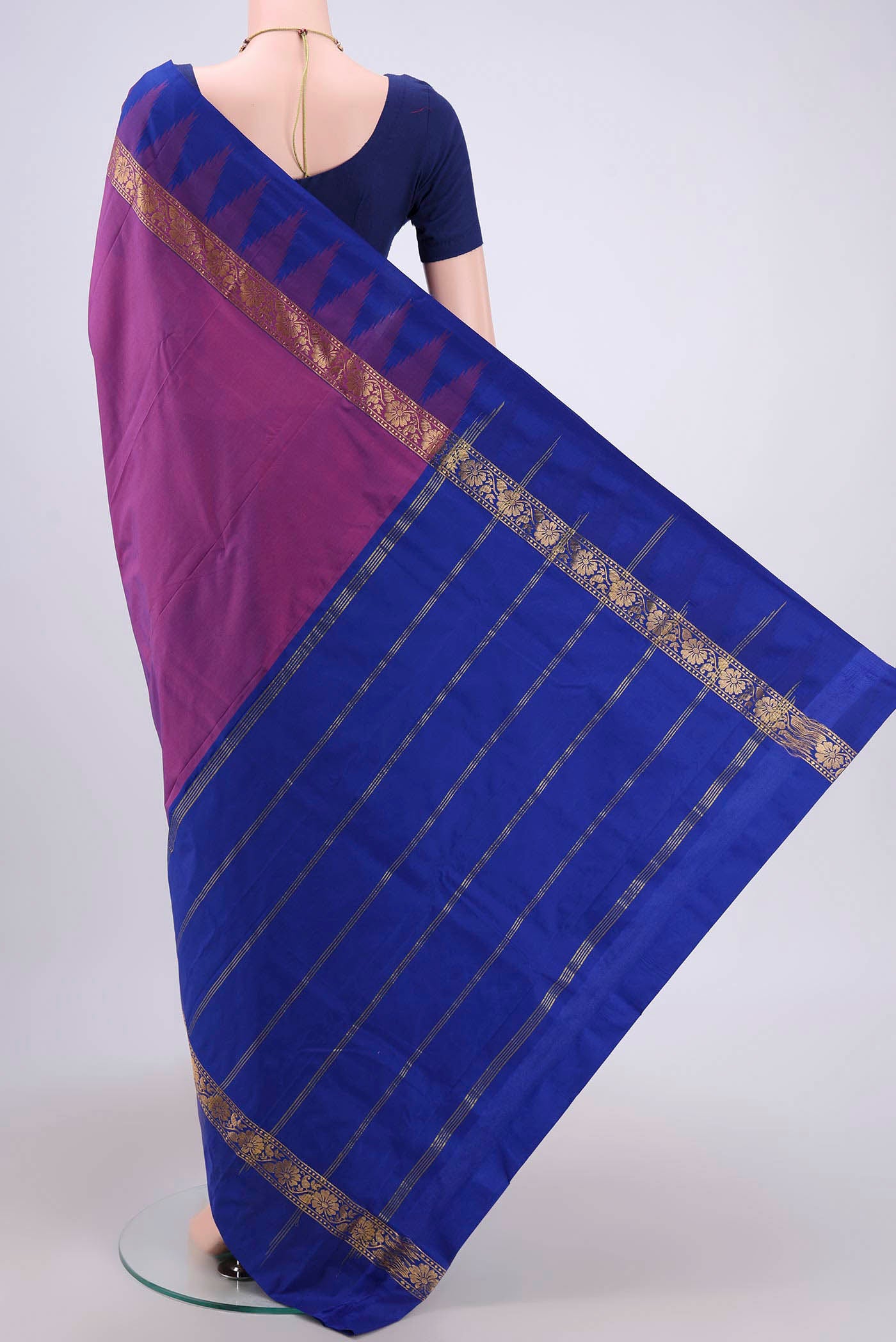 Flat view of Mauve Dual Tone Blended Bangalore Silk Saree with Plain Body and Temple Border. 