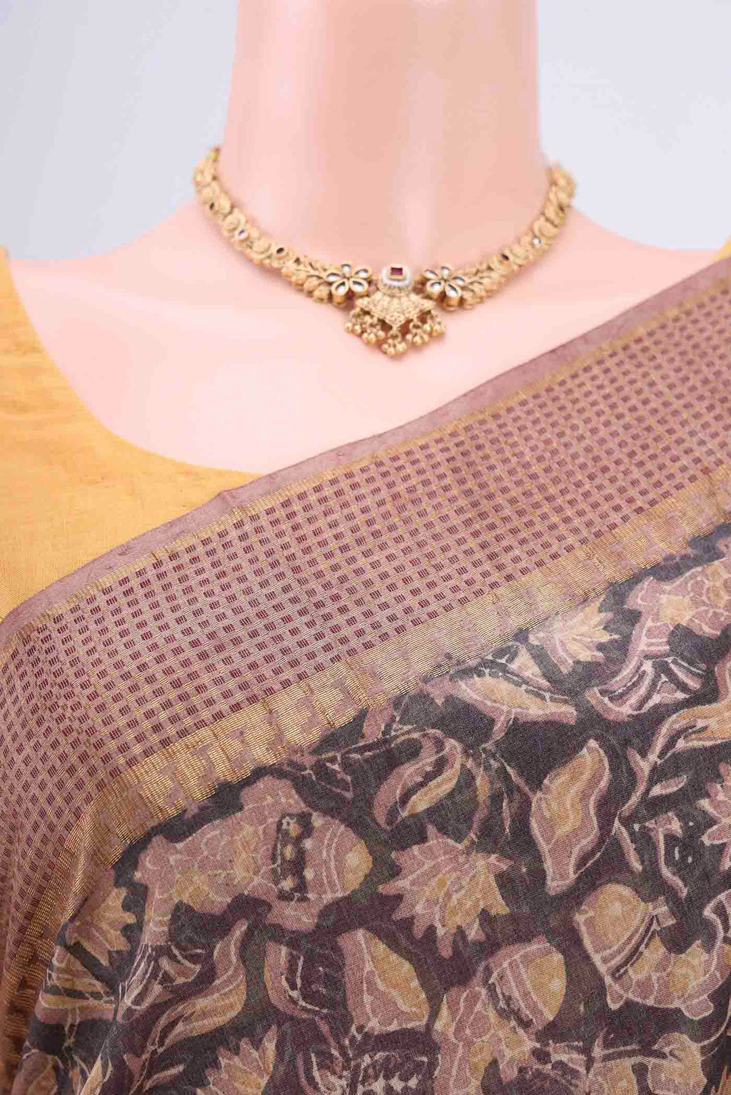 Border image of Davys Grey Tussar Silk Saree with kalamkari Print on the body and Zari Border. 
