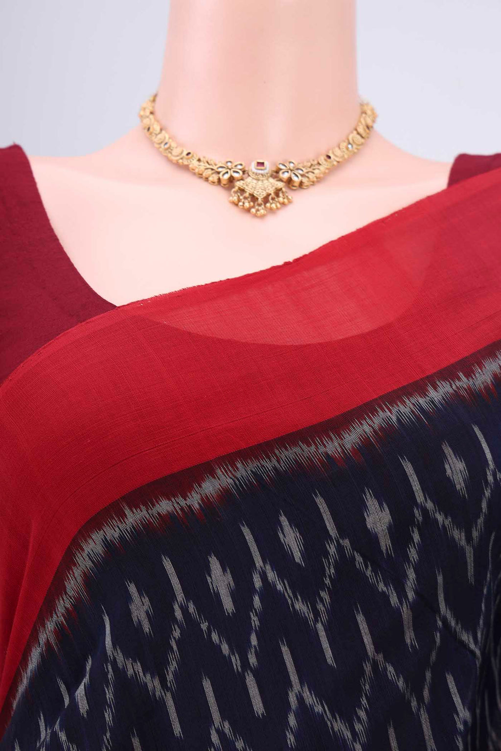 Border image of Navy Blue Pochampally Cotton Saree with Ikat design on the body and Ikat Border. 