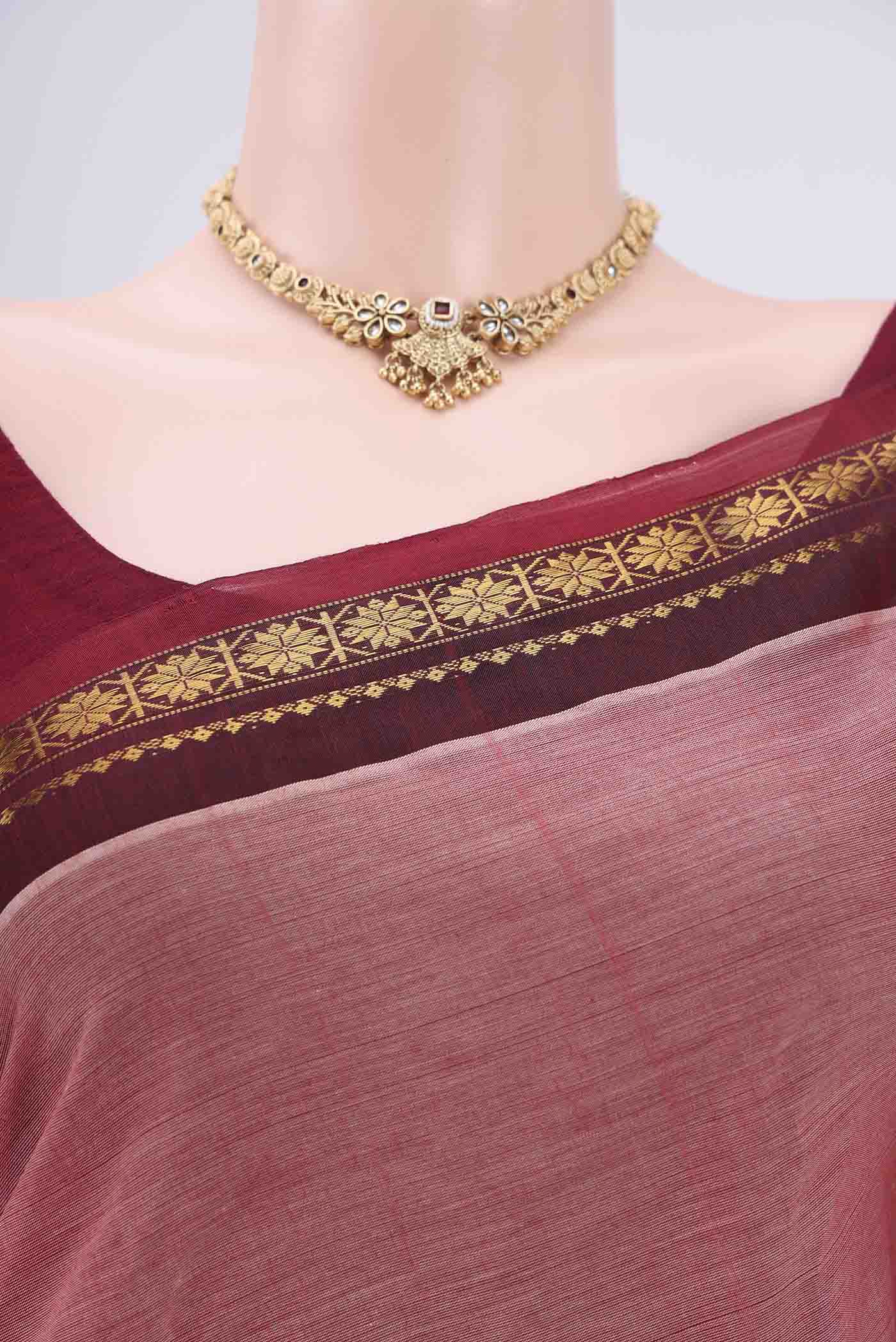 Border image of Peach Gadwal Silk Cotton Saree with Plain Body and Zari Border. 