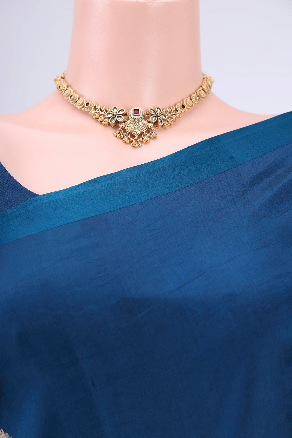 Border image of Blue Banarasi Katan Silk Saree with Zari Butta on the body and Zari Border. 