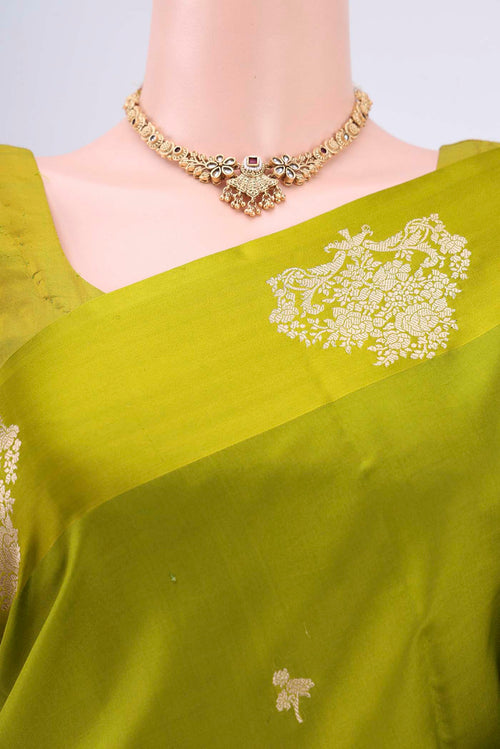 Border image of Parrot Green Banarasi Katan Silk Saree with Zari Butta on the body and Zari Border. 