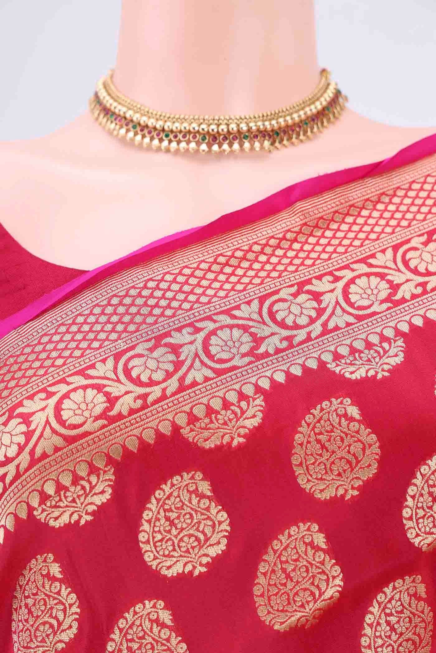 Border image of Dark Pink Dual Tone Banarasi Silk Saree with Zari Butta on the body and Zari Border. 