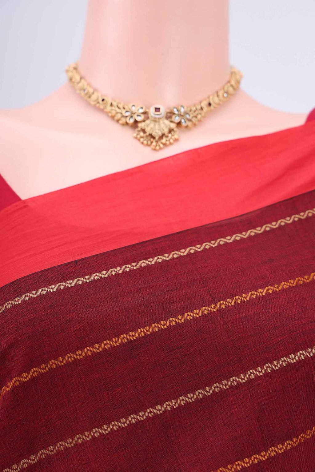 Border image of Maroon Coimbatore Cotton Saree with Stripes on the body and Plain Border. 
