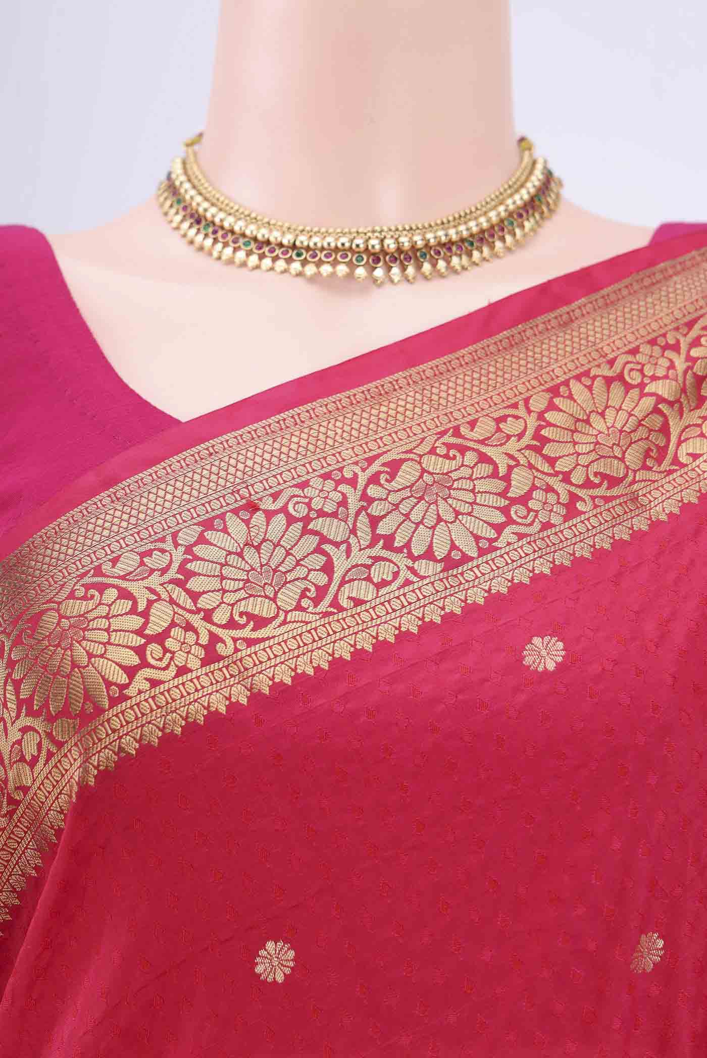 Border image of Dark Pink Blended Bangalore Silk Saree with Jacquard With Zari Butta on the body and Zari Border. 