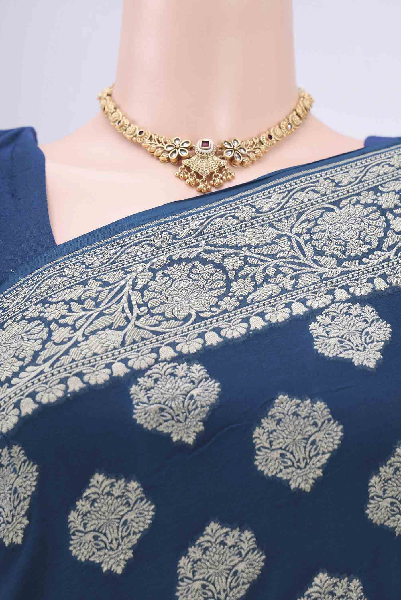 Border image of Blue Banarasi Georgette Saree with Zari Brocade on the body and Zari Border. 