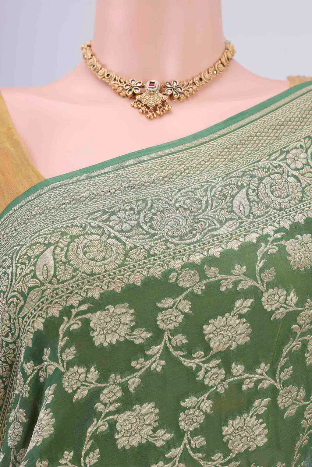 Border image of Light Green Banarasi Georgette Saree with Zari Brocade on the body and Zari Border. 