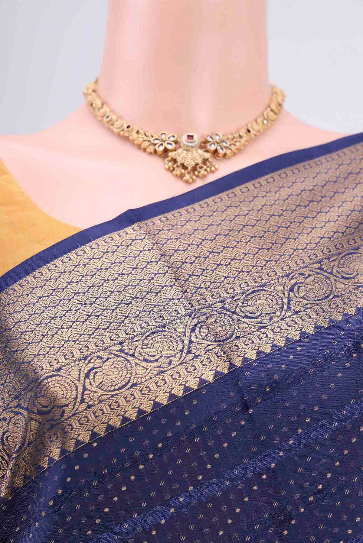 Border image of Navy Blue Soft Silk Saree with Jacquard With Zari Butta on the body and Zari Border. 