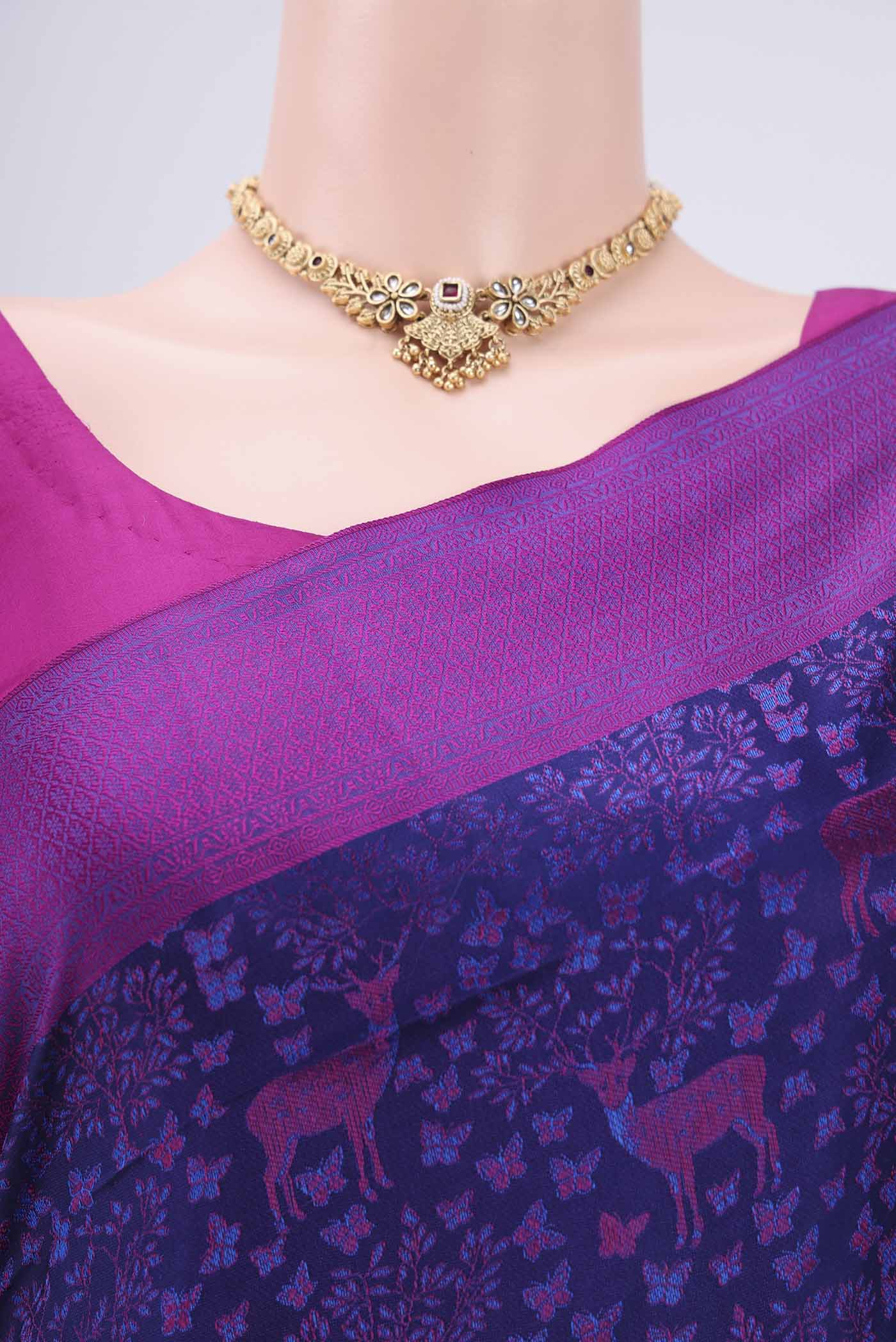 Border image of Purple Soft Silk Saree with Jacquard design on the body and Thread Border. 