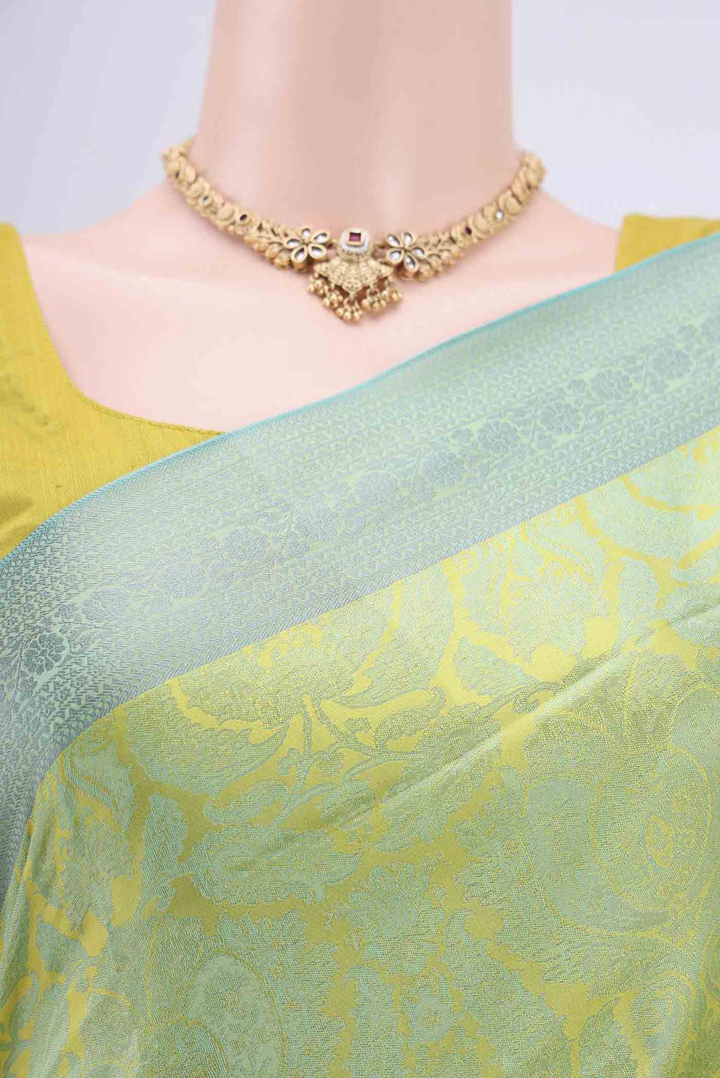 Border image of Acid Green Soft Silk Saree with Jacquard design on the body and Thread Border. 