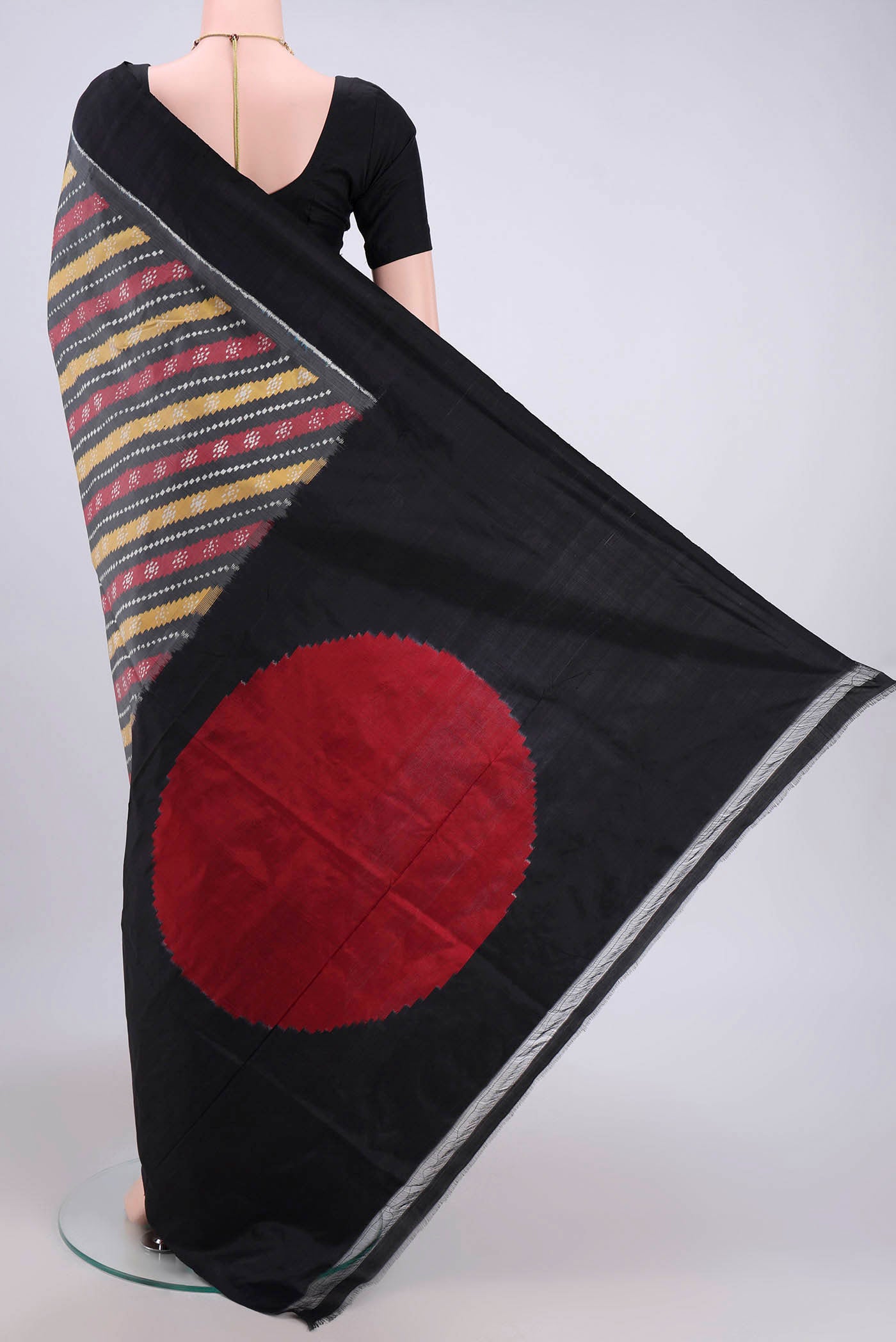 Flat view of Davys Grey Pochampally Silk Saree with Pure Ikat on the body and Plain Border. 