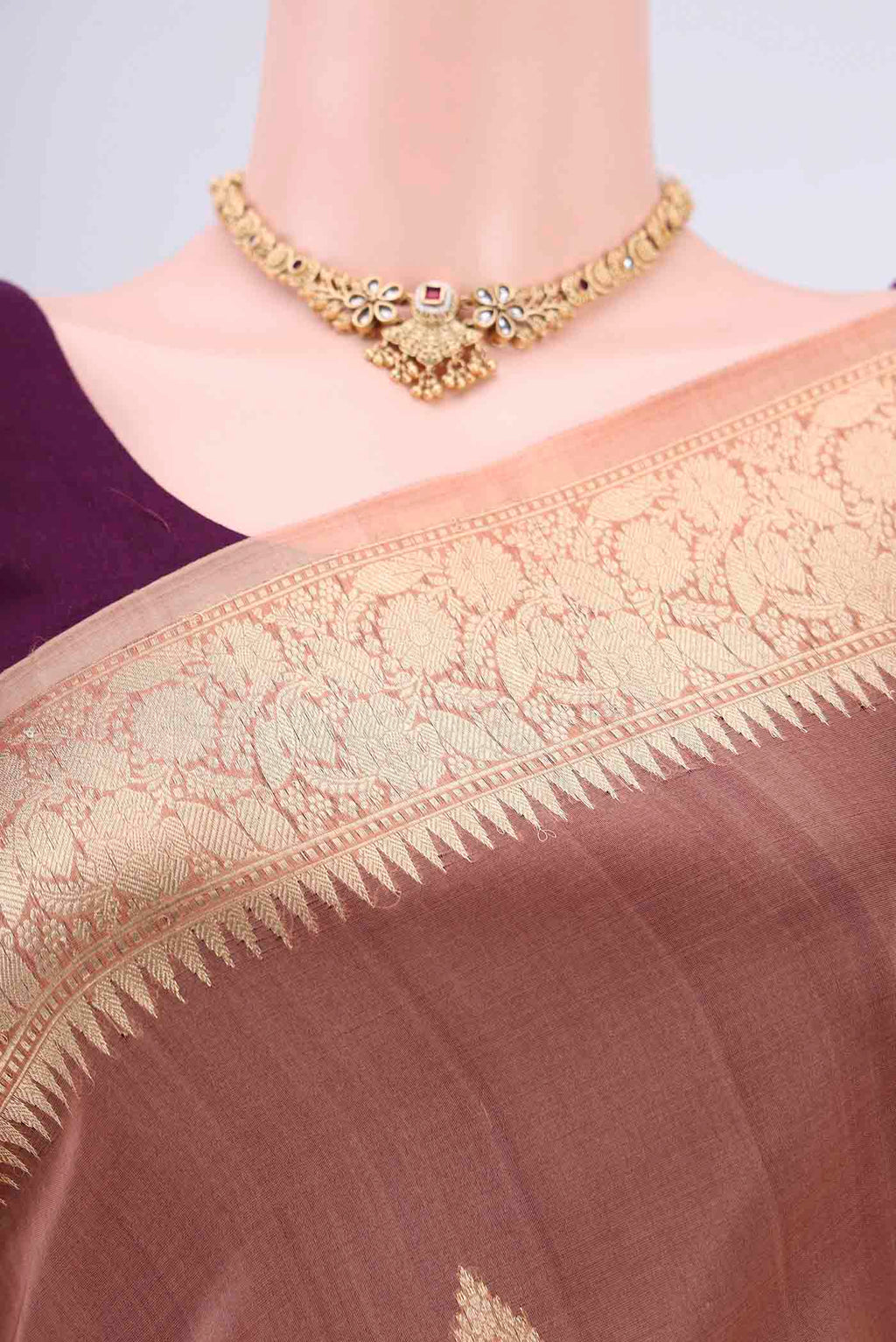 Border image of Burgundy Organza Silk Saree with Half And Half on the body and Zari Border. 