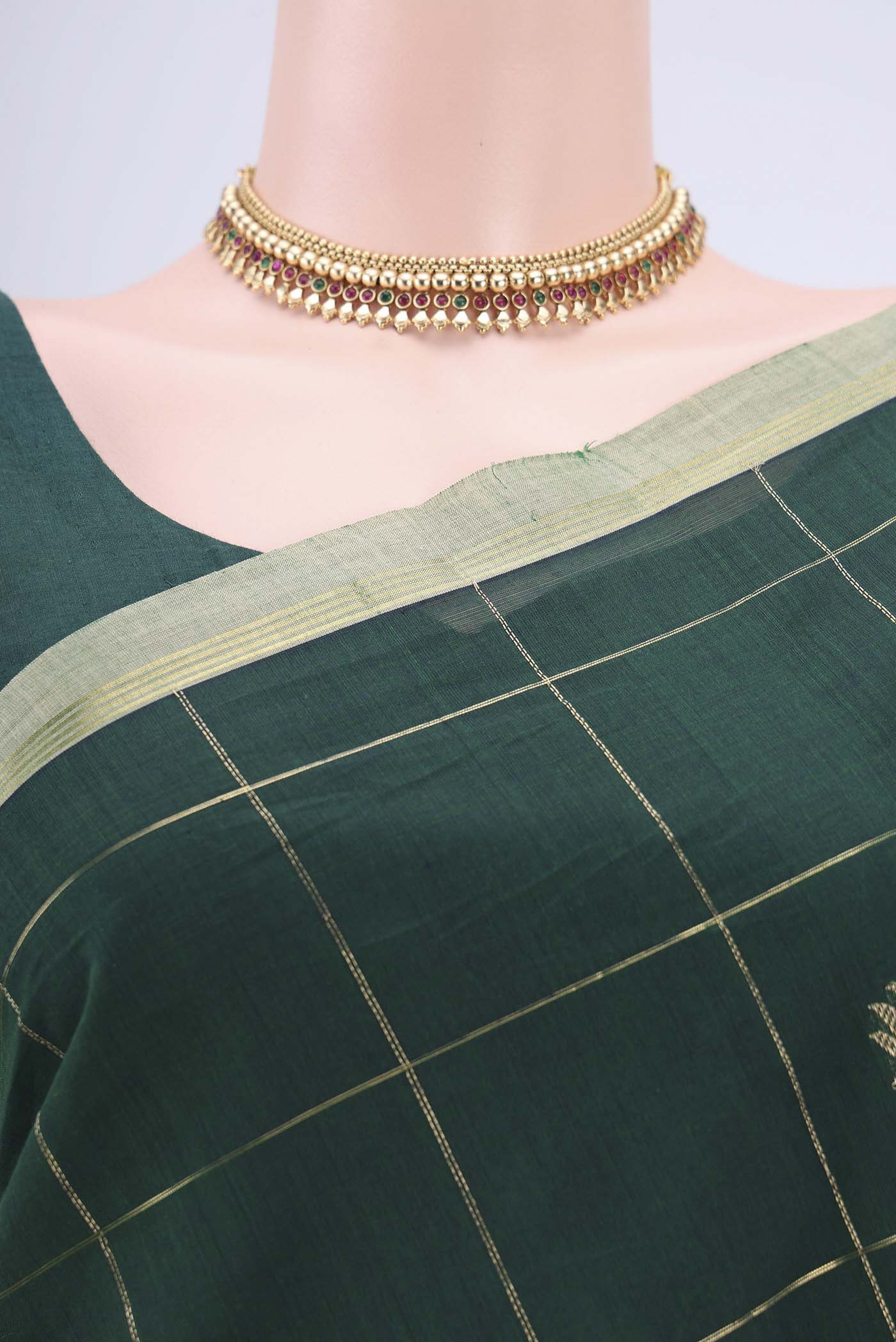Border image of Bottle Green Kanchi Cotton Saree with Checked design on the body and Zari Border. 