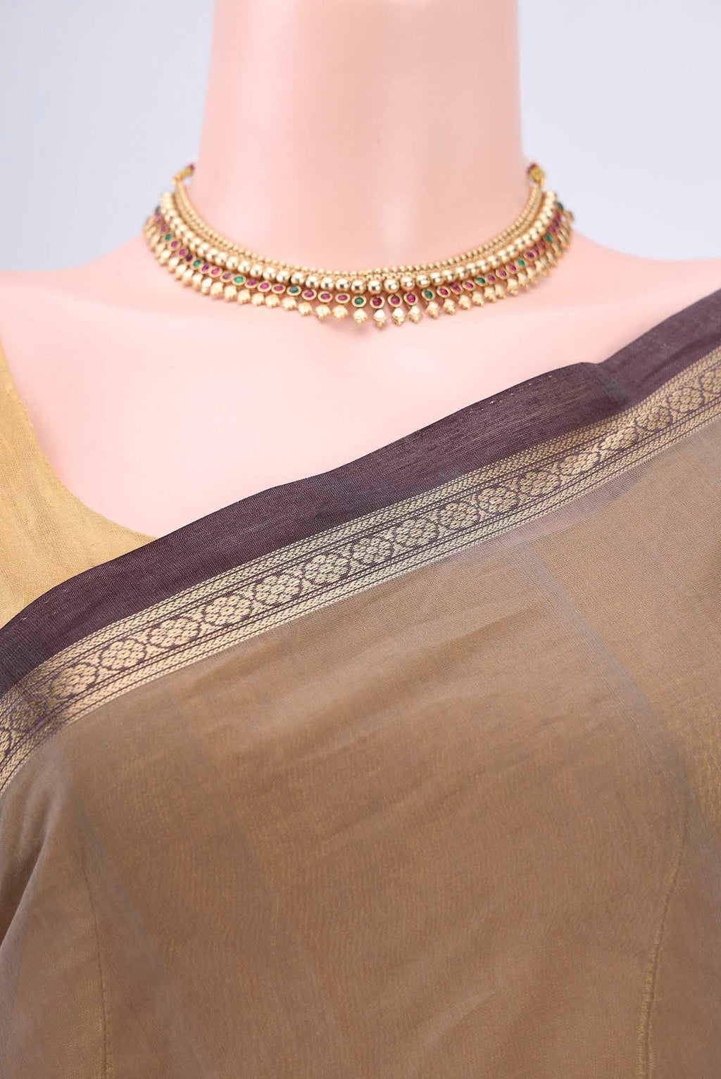 Border image of Davys Grey Kanchi Cotton Saree with Zari Butta on the body and Zari Border. 
