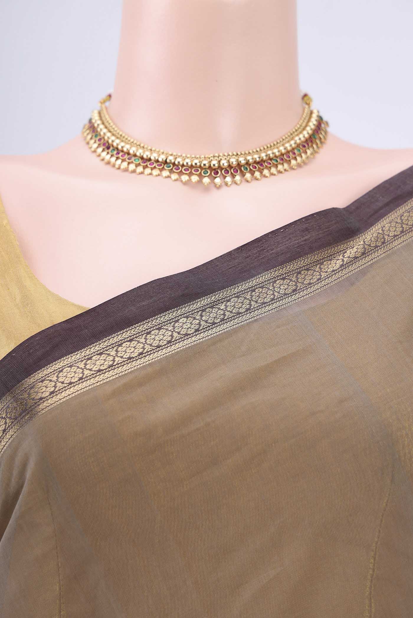 Border image of Davys Grey Kanchi Cotton Saree with Zari Butta on the body and Zari Border. 