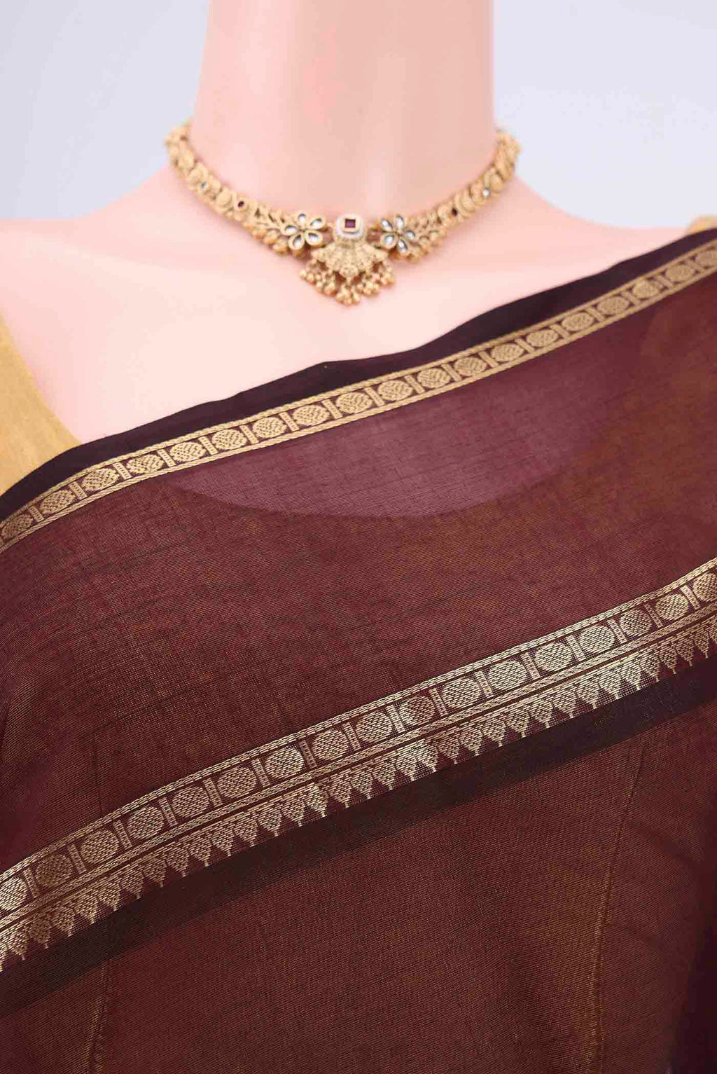 Border image of Brown Kanchi Cotton Saree with Zari Butta on the body and Zari Border. 