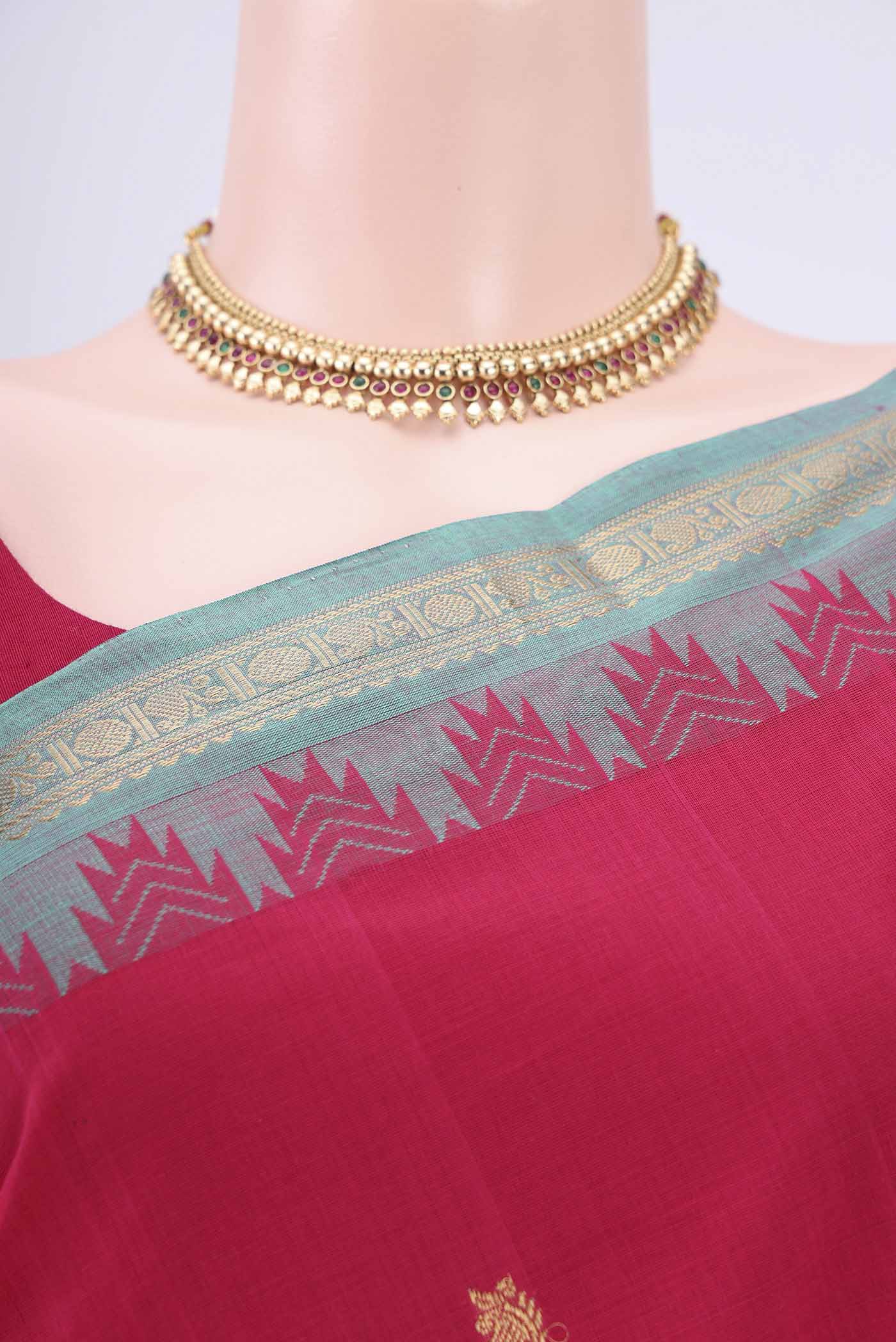Border image of Dark Pink Kanchi Cotton Saree with Zari Butta on the body and Zari Border. 