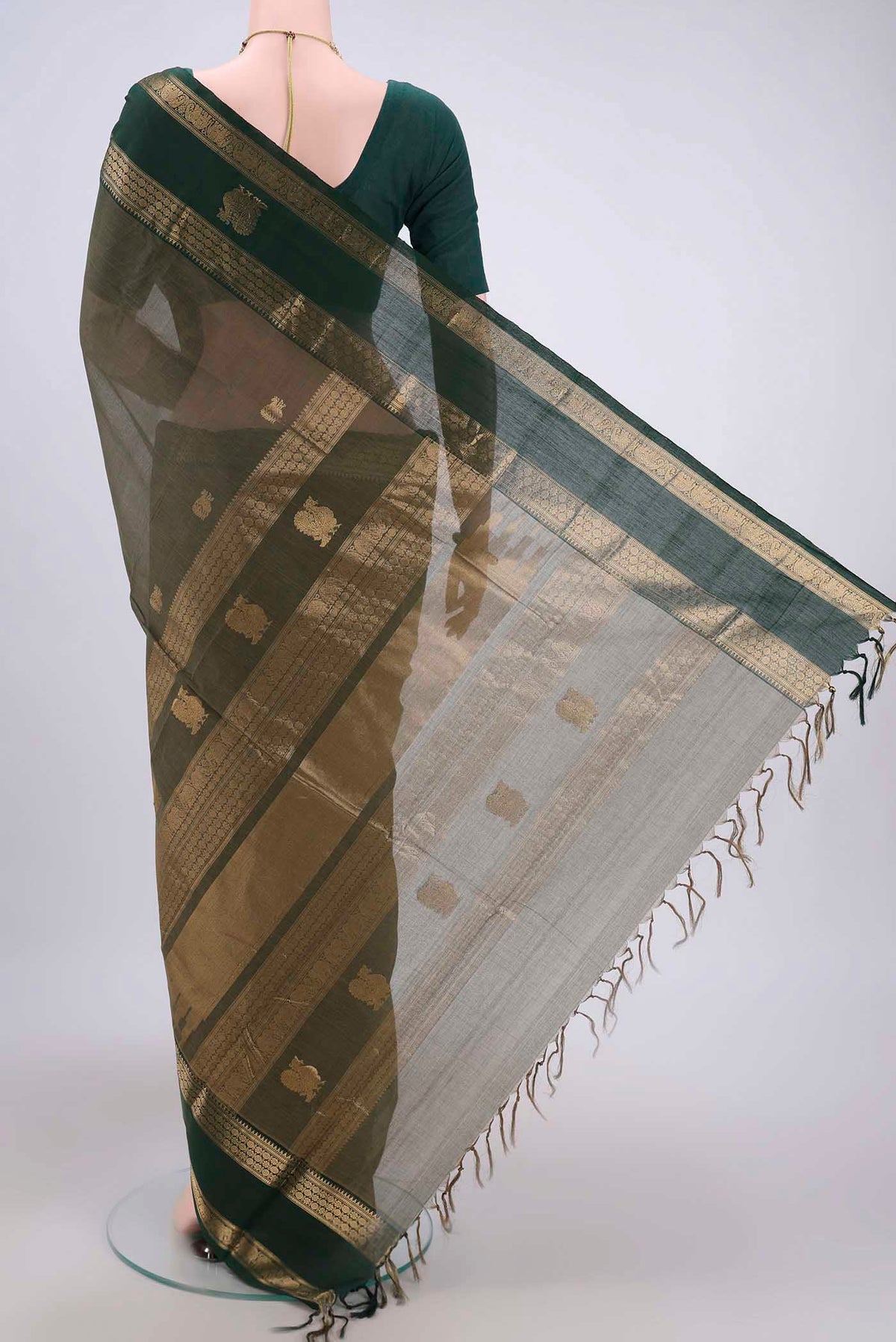 Flat view of Mehandi Green Kanchi Cotton Saree with Plain Body and Zari Border. 
