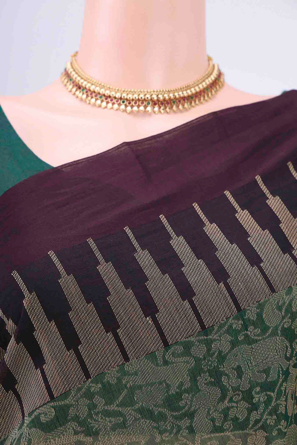 Border image of Green Kanchi Cotton Saree with Jacquard design on the body and Thread Border. 