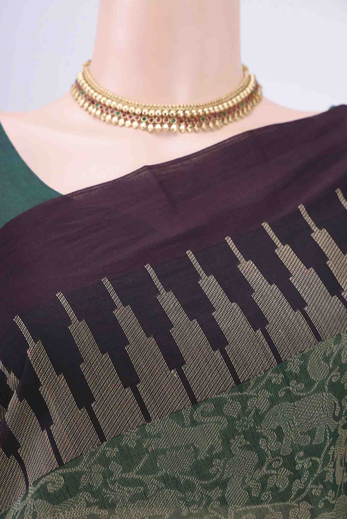 Border image of Green Kanchi Cotton Saree with Jacquard design on the body and Thread Border. 