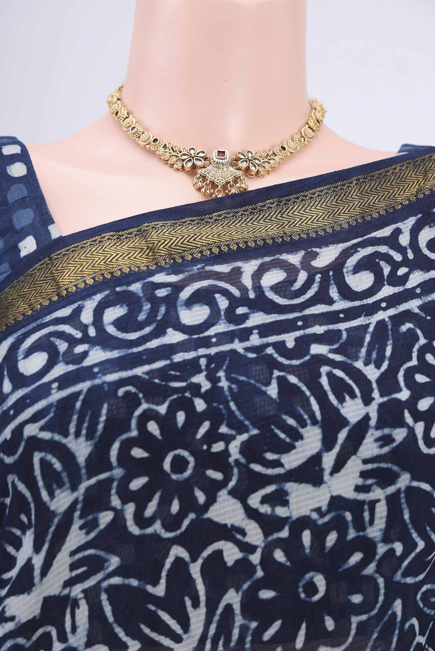 Border image of Indigo Maheshwari Silk Cotton Saree with Printed design on the body and Zari Border. 