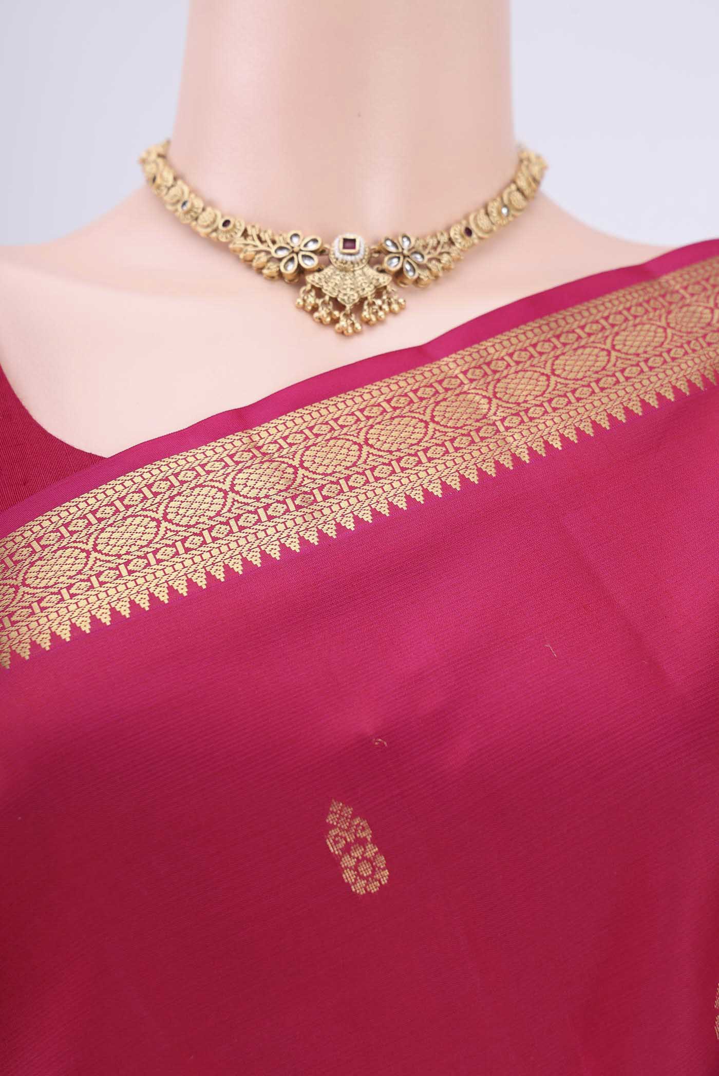 Border image of Dark Pink Nangavalli Silk [ Salem ] Saree with Zari Butta on the body and Zari Border. 