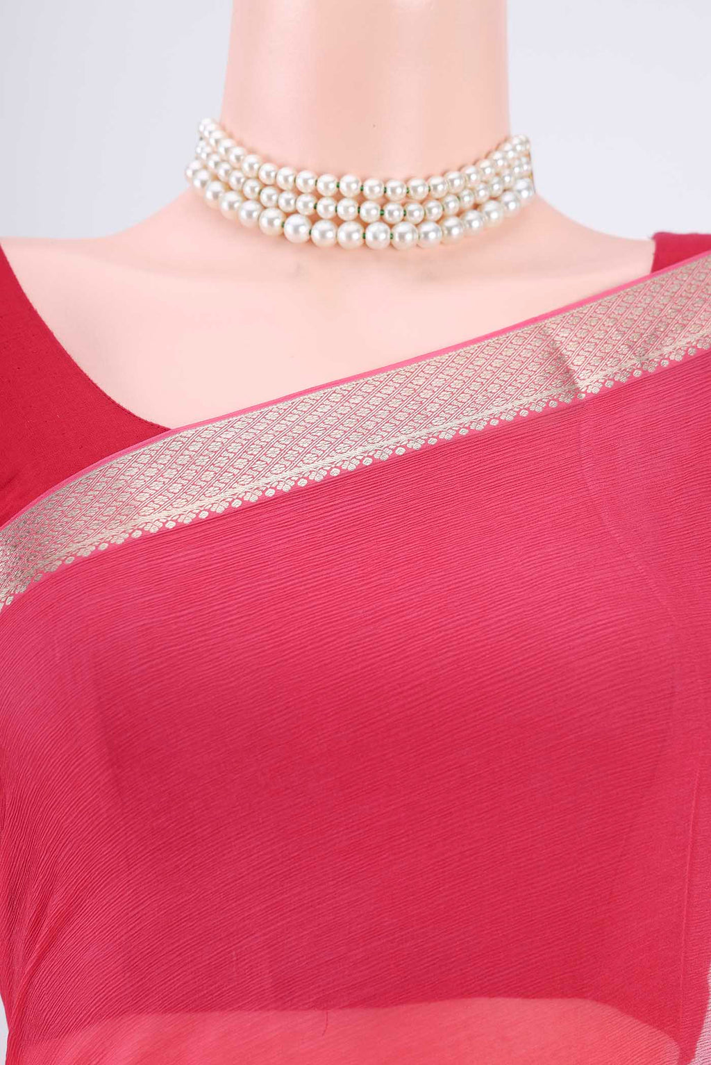 Border image of Red Mysore Chiffon Saree with Plain Body and Zari Border. 