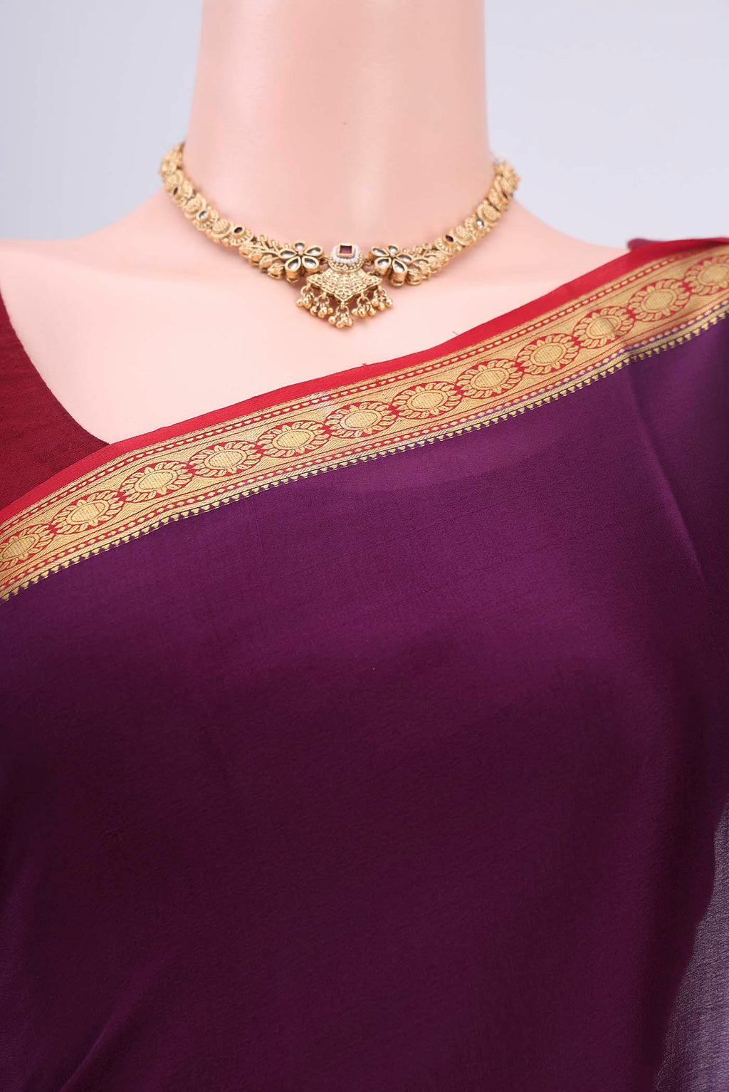 Border image of Pista Green Mysore Crepe Saree with Plain Body and Zari Border. 