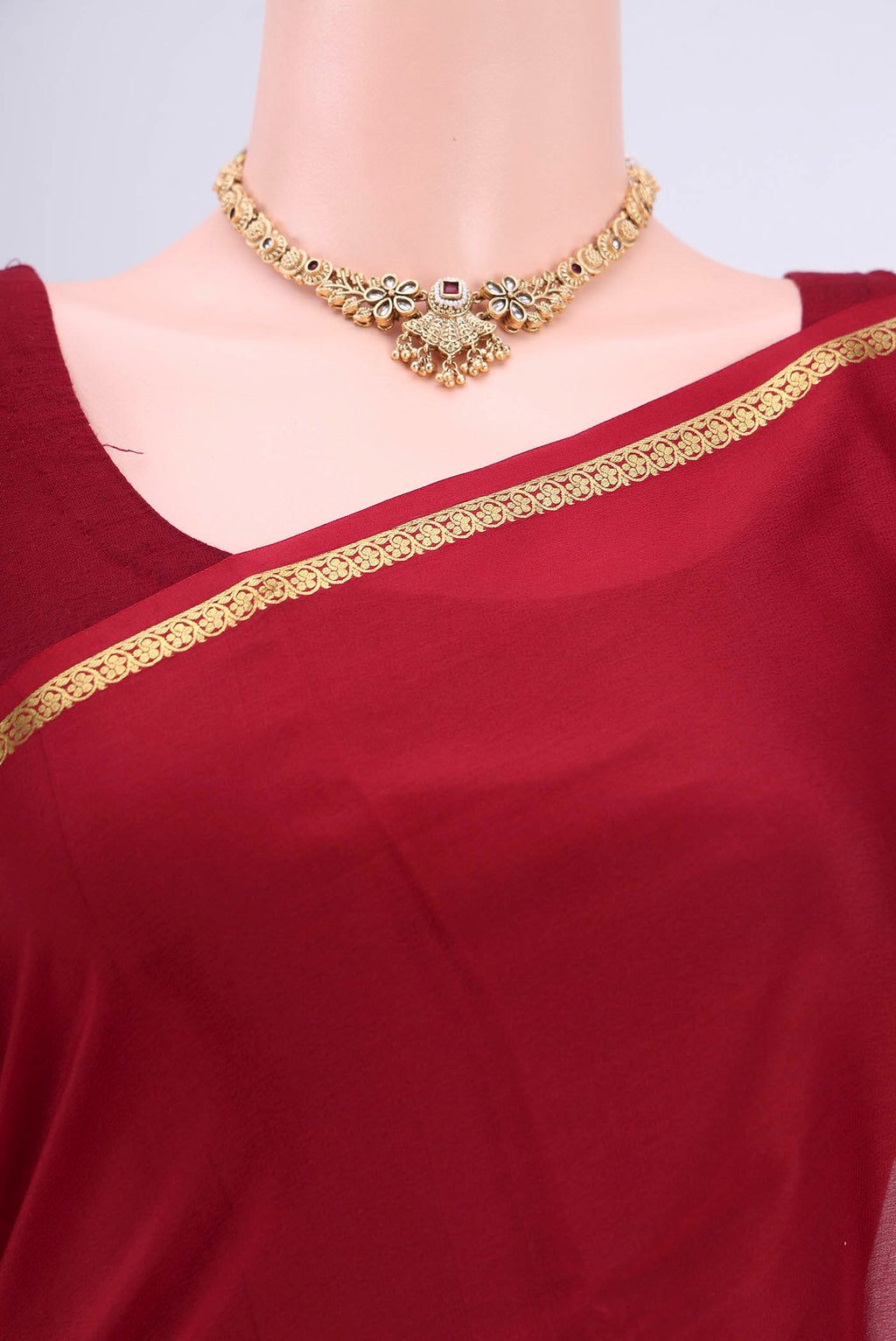 Border image of Maroon Mysore Crepe Saree with Plain Body and Zari Border. 