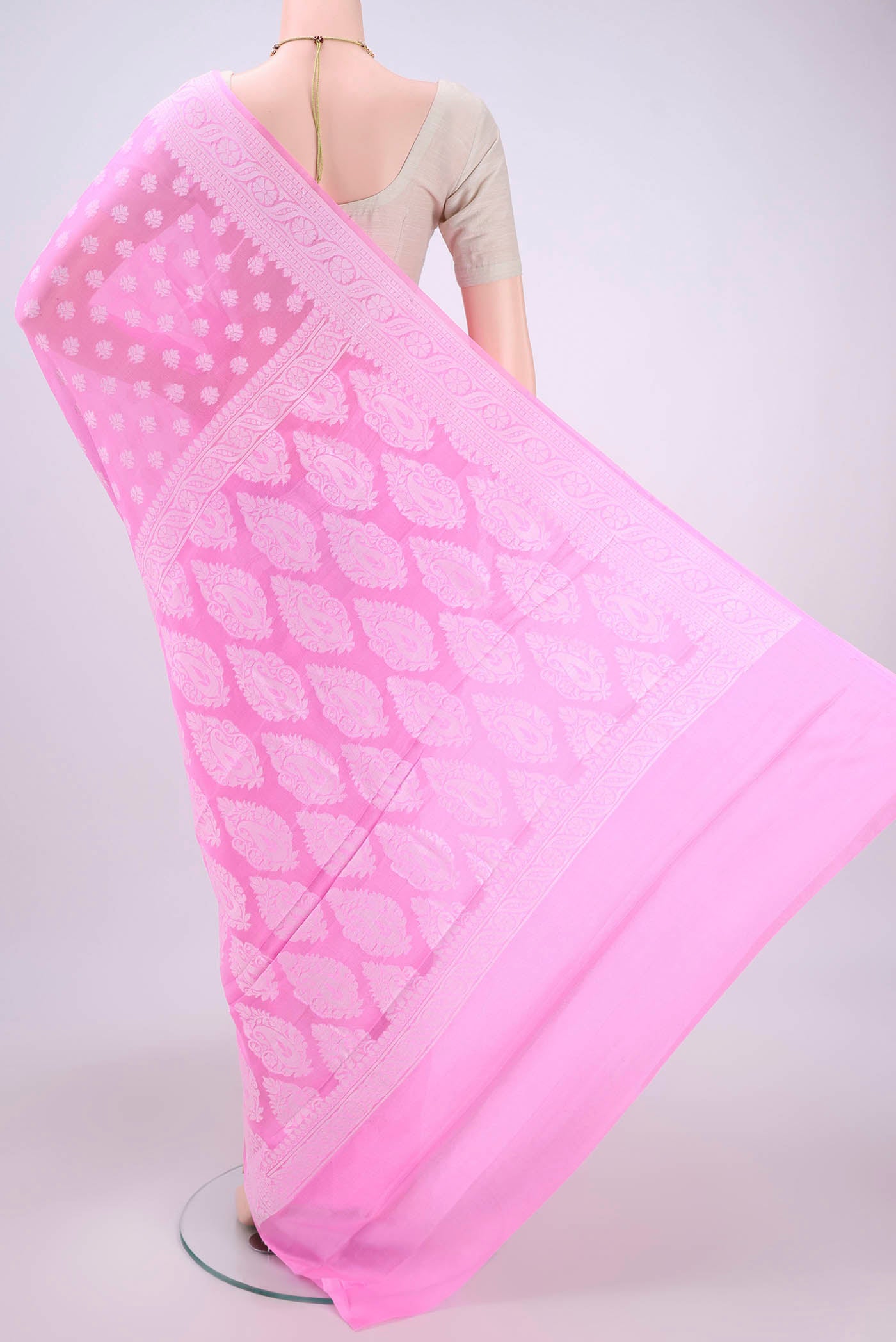 Flat view of Rose pink Blended Banarasi Georgette Saree with Thread Butta on the body and Thread Border. 