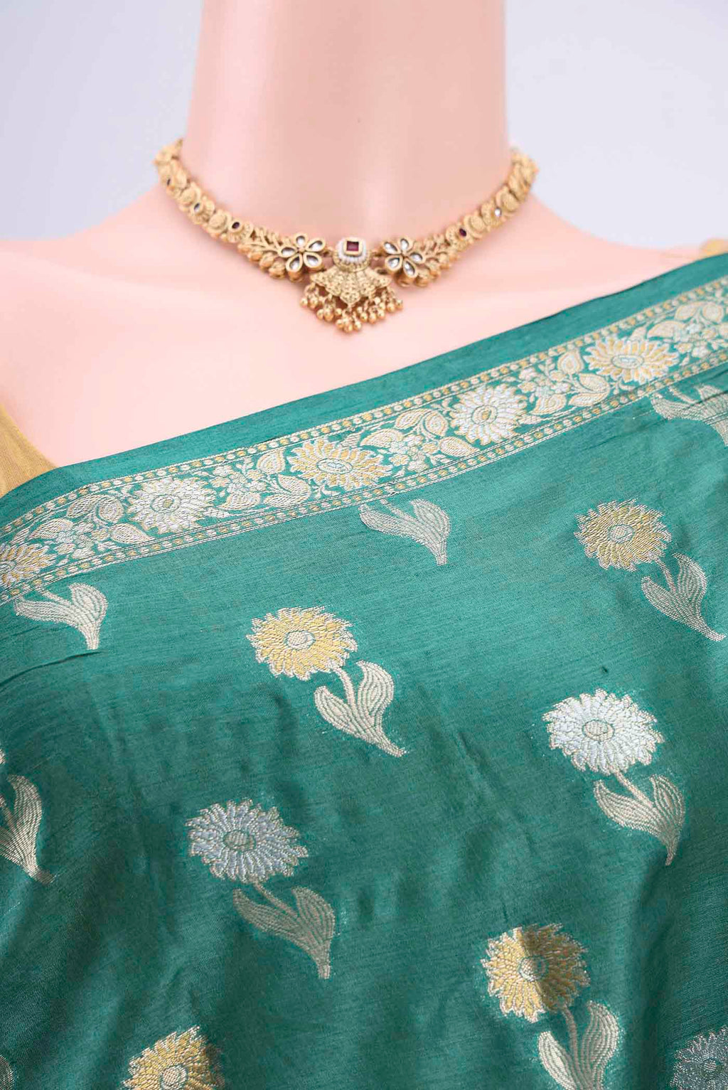 Border image of Sea Green Banarasi Tussar Silk Saree with Zari Butta on the body and Zari Border. 