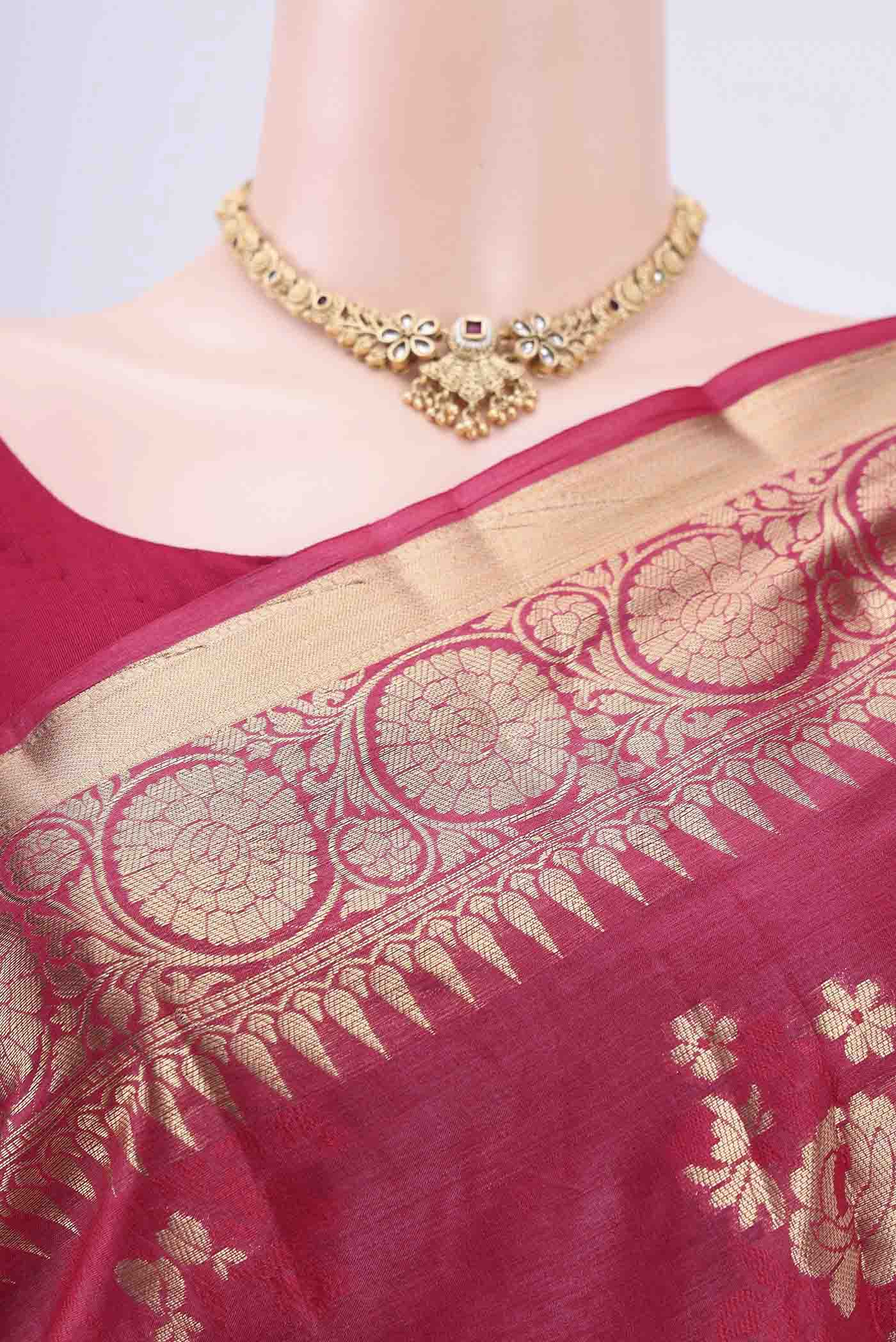 Border image of Dark Pink Banarasi Tussar Silk Saree with Zari Butta on the body and Zari Border. 