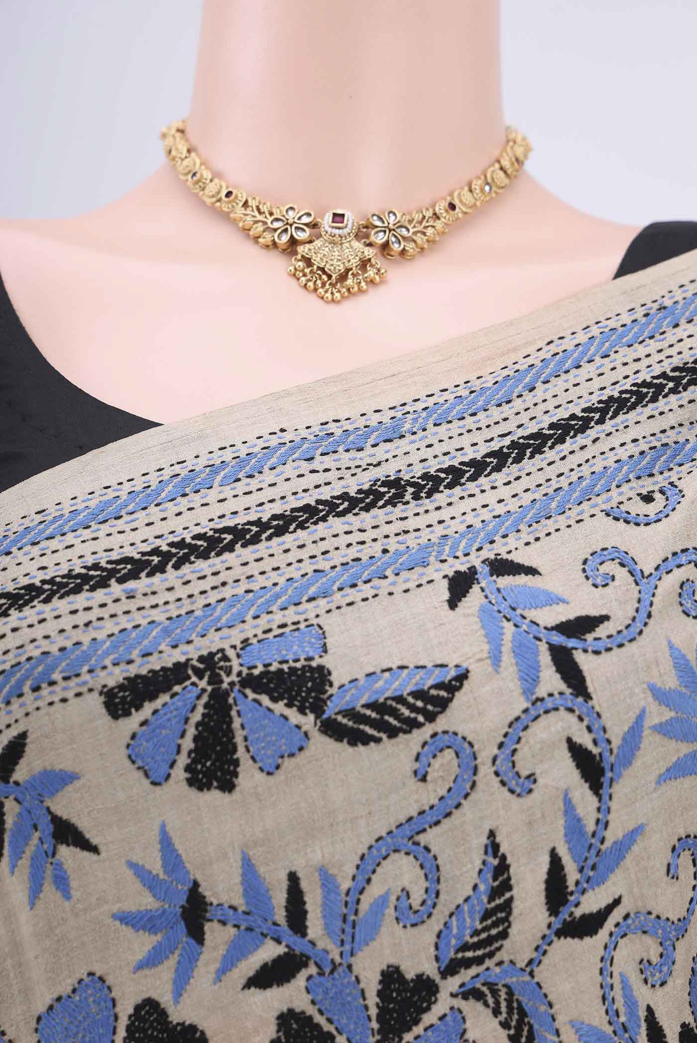 Border image of Beige Kantha Silk Saree with Kantha Work on the body and Thread Border. 