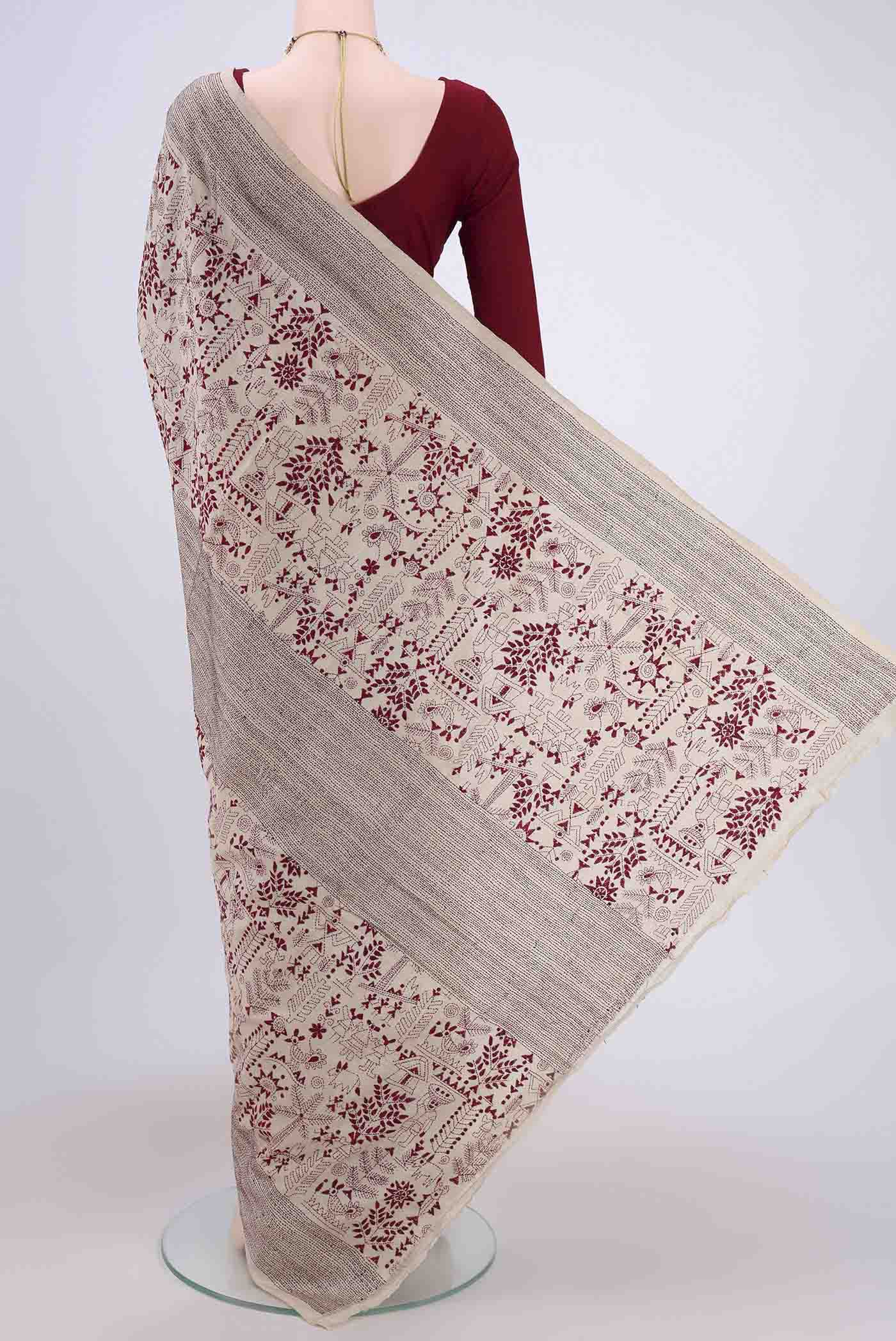 Flat view of Beige Kantha Silk Saree with Kantha Work on the body and Thread Border. 