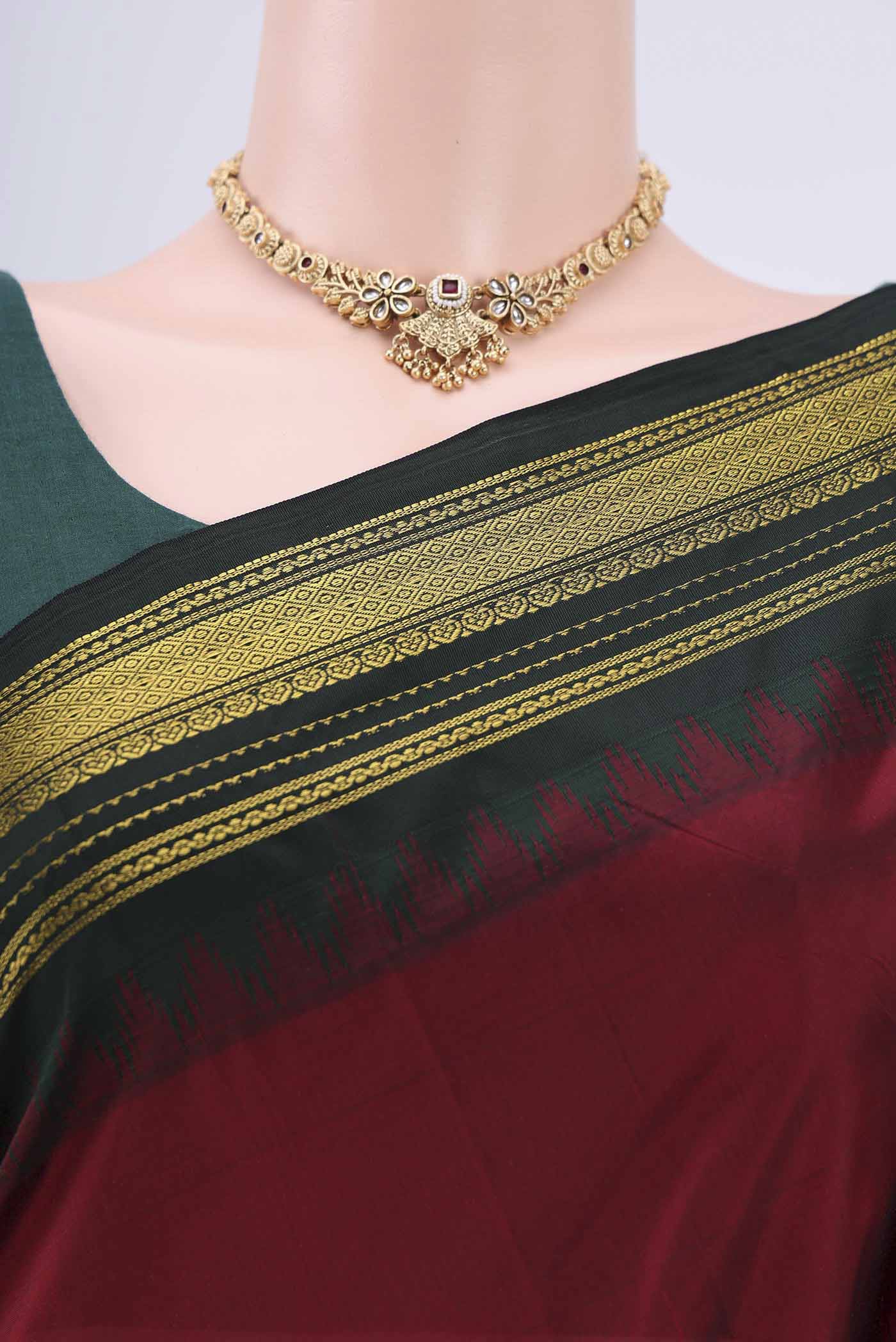 Border image of Maroon Dual Tone Blended Bangalore Silk Saree with Plain Body and Zari Border. 