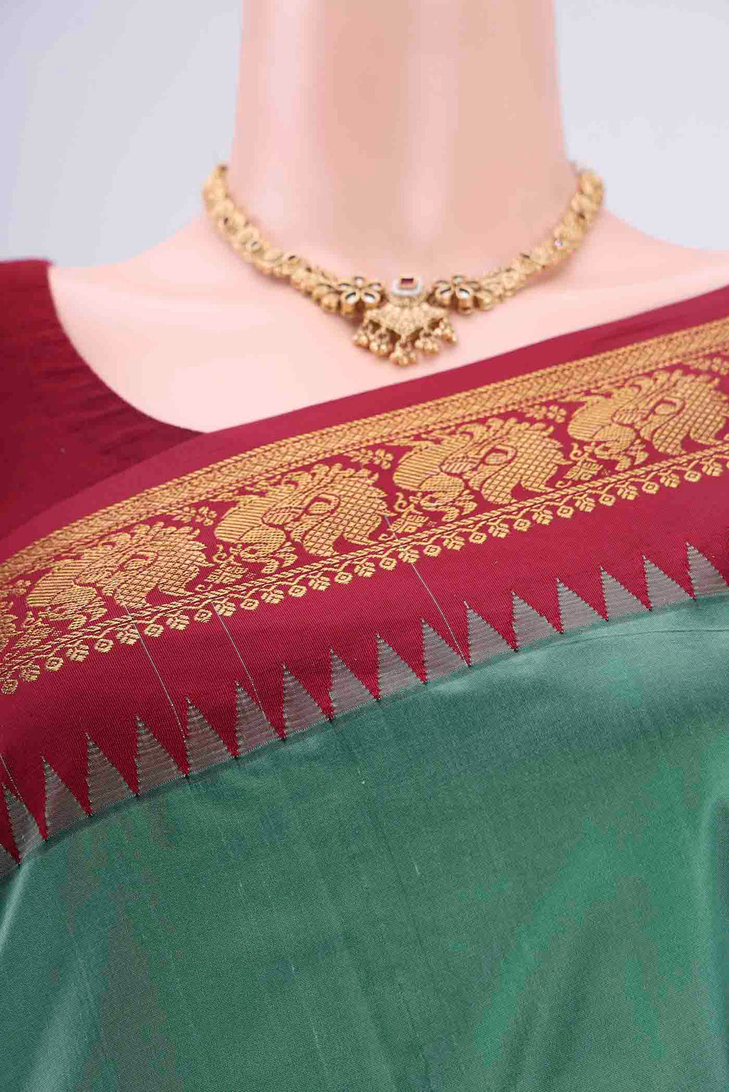 Border image of Sage Green Blended Bangalore Silk Saree with Zari Butta on the body and Zari Border. 