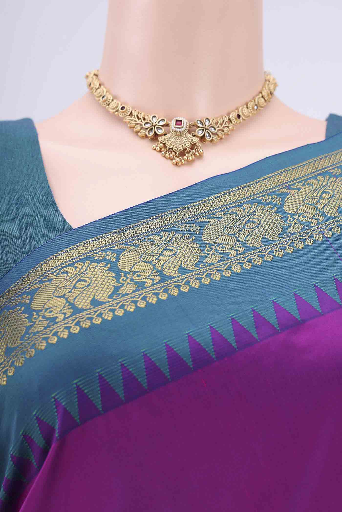 Border image of Purple Dual Tone Blended Bangalore Silk Saree with Plain Body and Zari Border. 