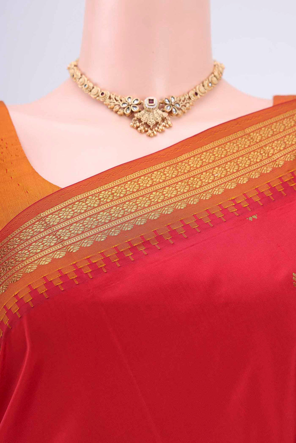 Border image of Red Dual Tone Blended Bangalore Silk Saree with Zari Butta on the body and Temple Border. 