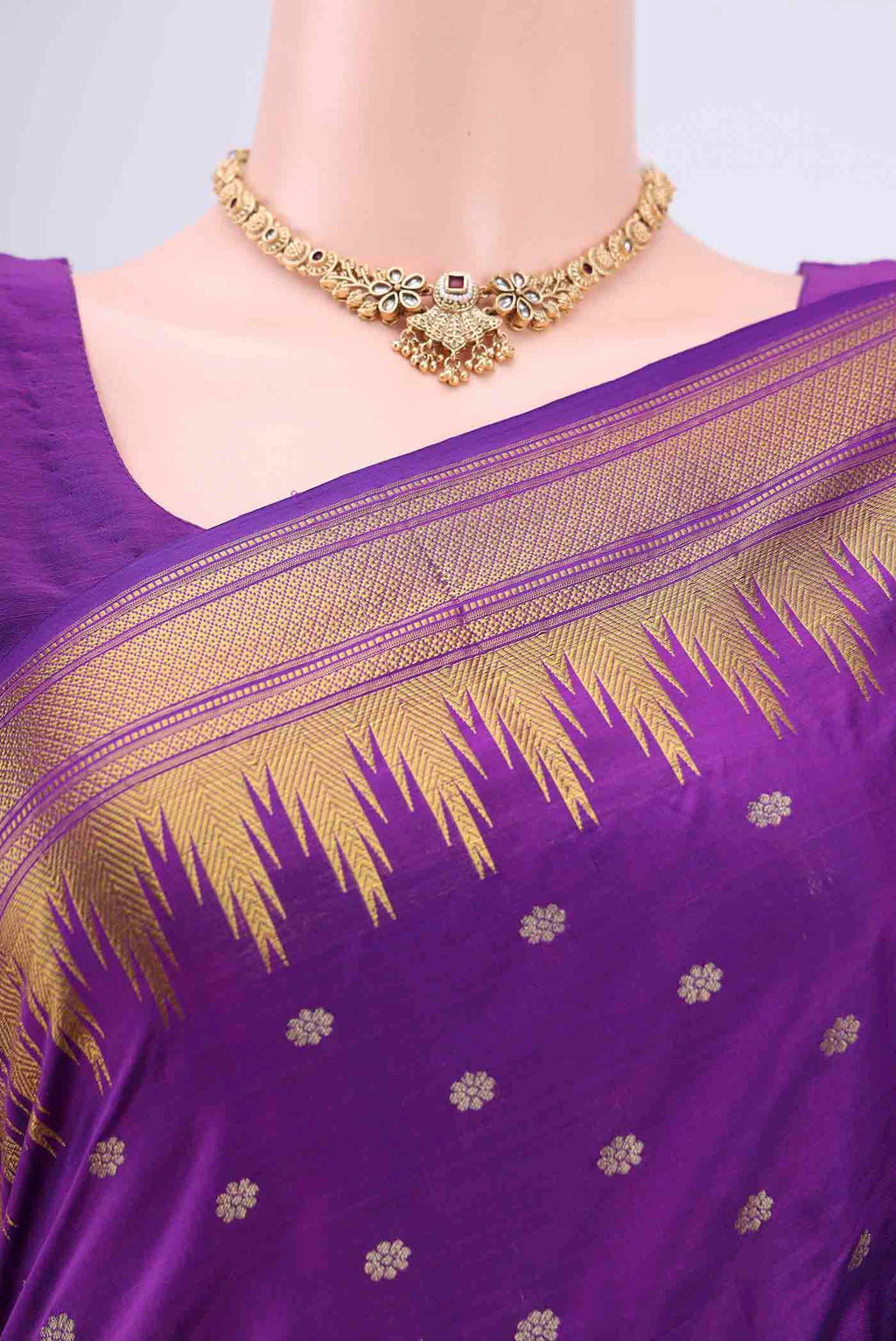 Border image of Purple Dual Tone Blended Bangalore Silk Saree with Zari Butta on the body and Temple Border. 