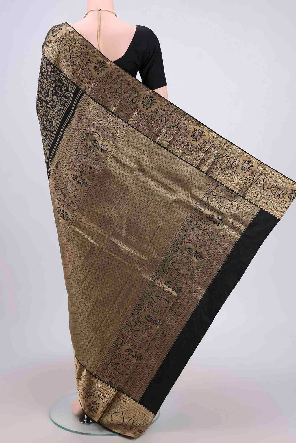 Flat view of Black Bangalore Silk Saree with Zari Brocade on the body and Zari Border. 