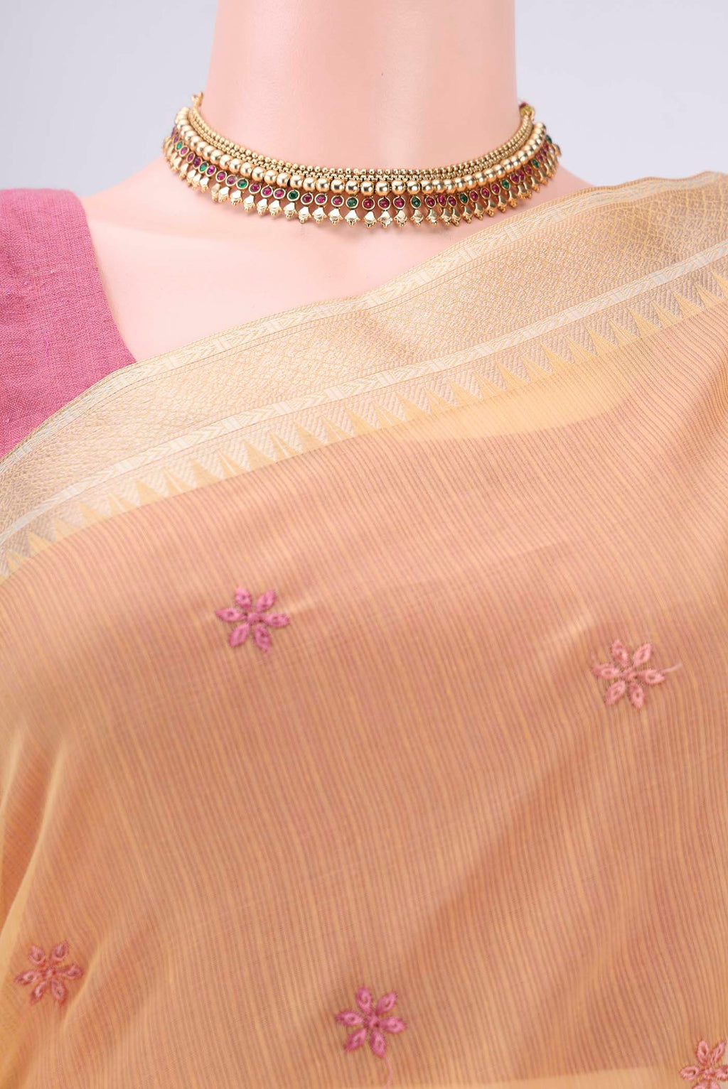 Border image of Yellow Kota Silk Saree with Embroidery on the body and Plain Border. 