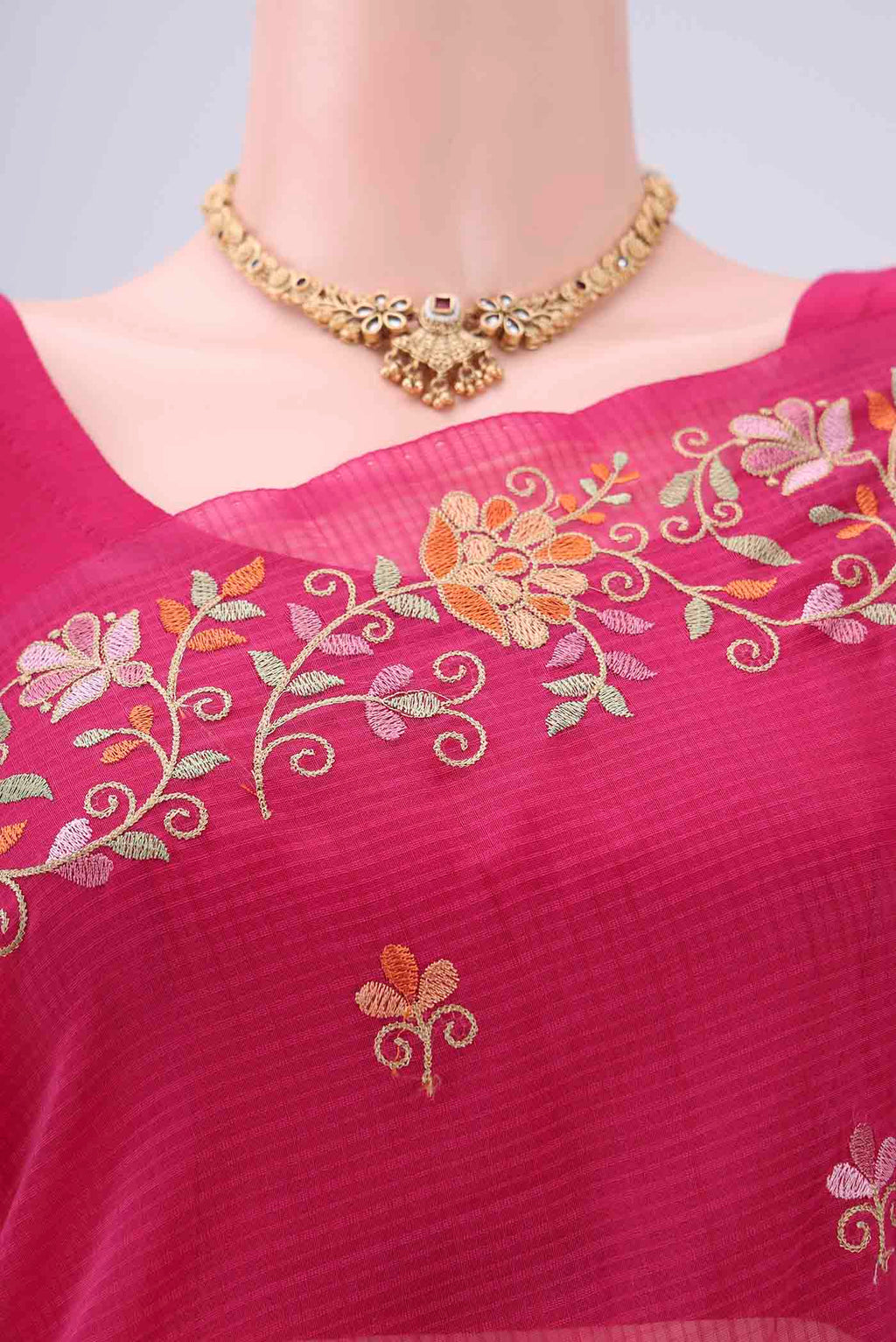 Border image of Pink Coimbatore Silk Cotton Saree with Embroidery on the body and Plain Border. 