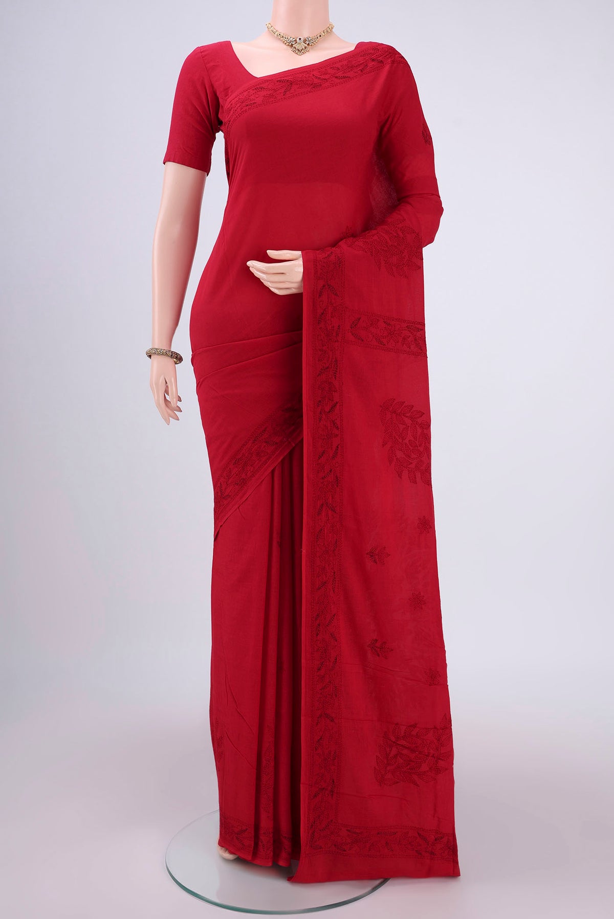 Red Bengal Cotton - Kantha Saree with Plain Body and Thread Border.  displayed on a mannequin
