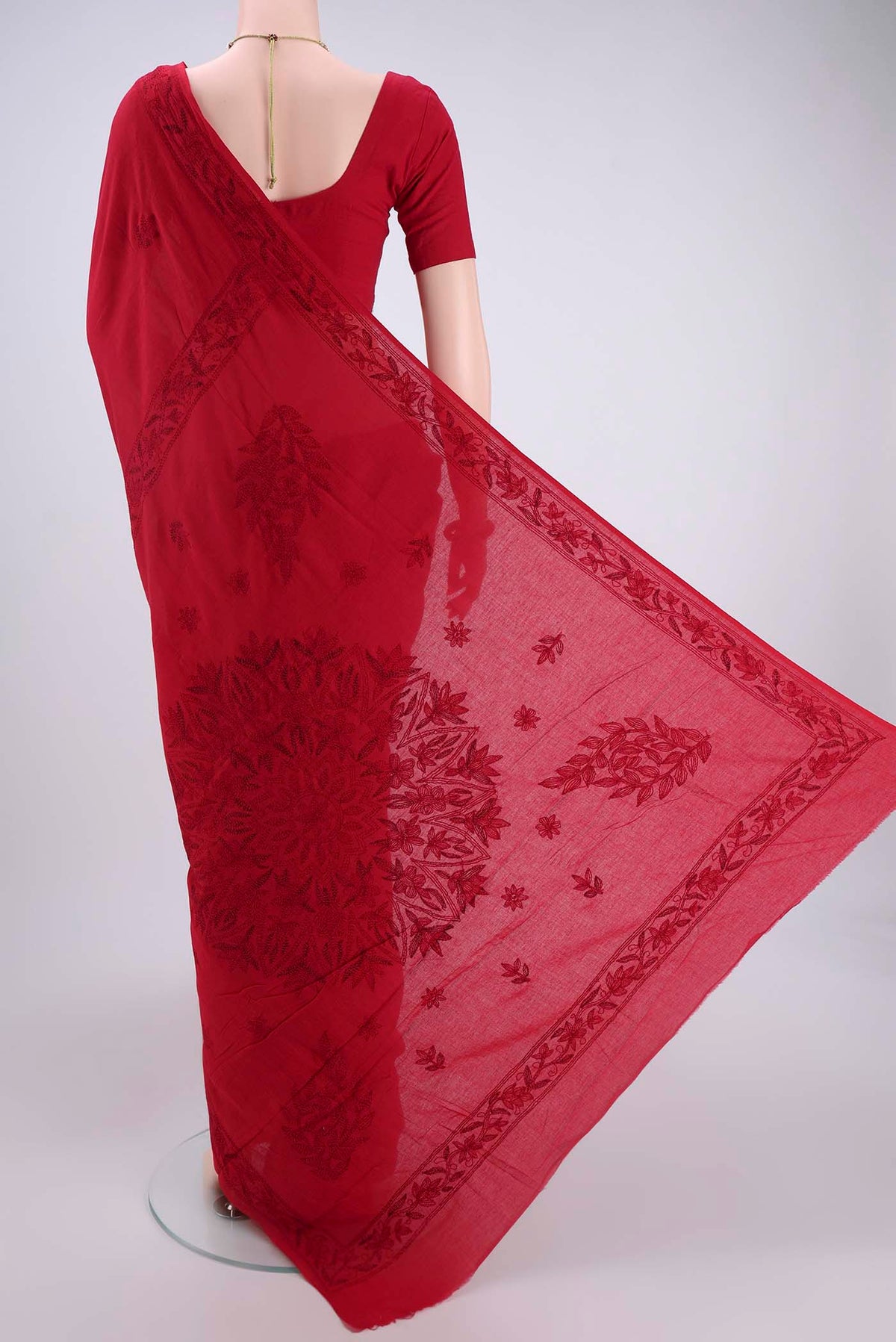 Flat view of Red Bengal Cotton - Kantha Saree with Plain Body and Thread Border. 