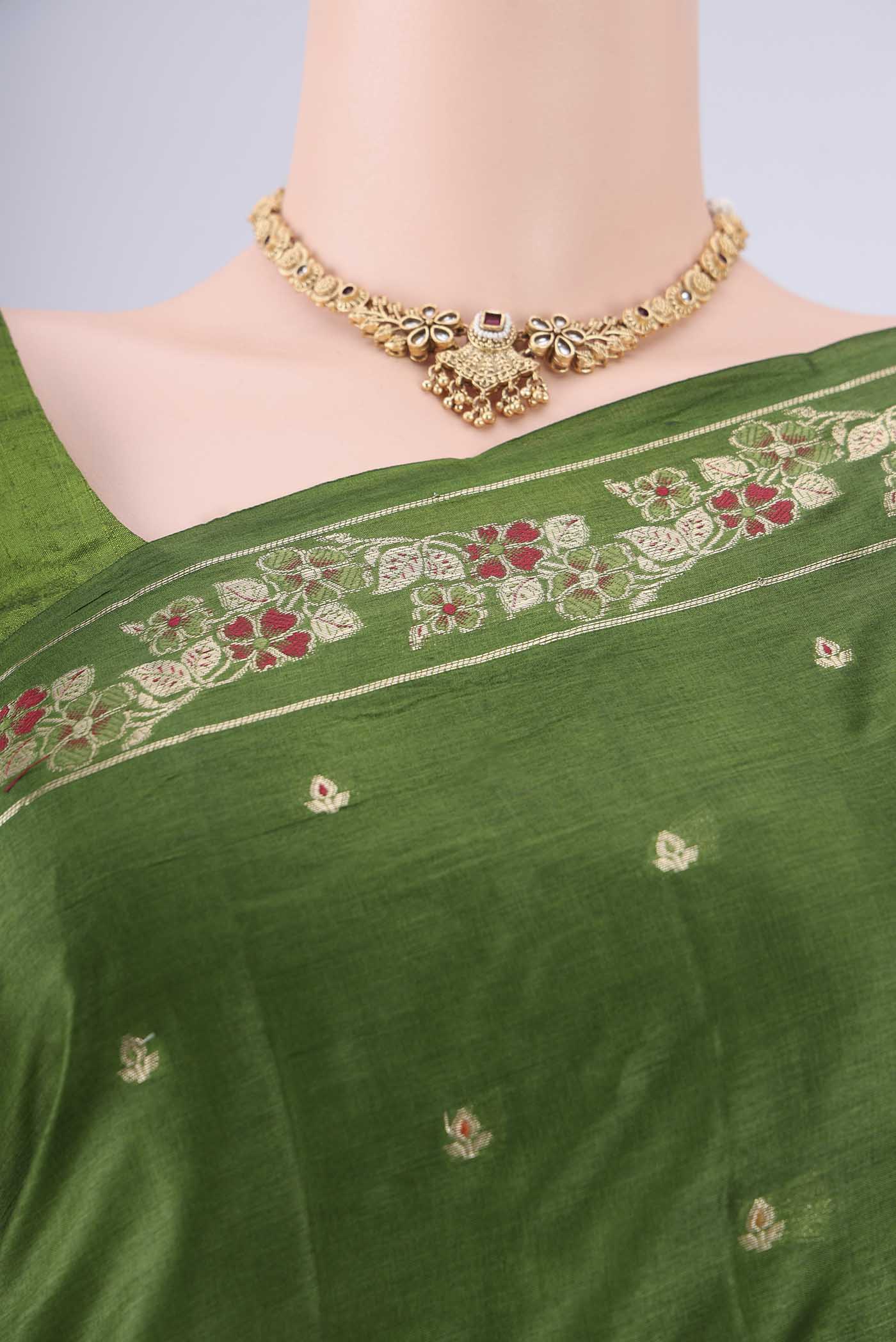 Border image of Green Banarasi Tussar Silk Saree with Zari And Thread Butta on the body and Zari And Thread Border. 
