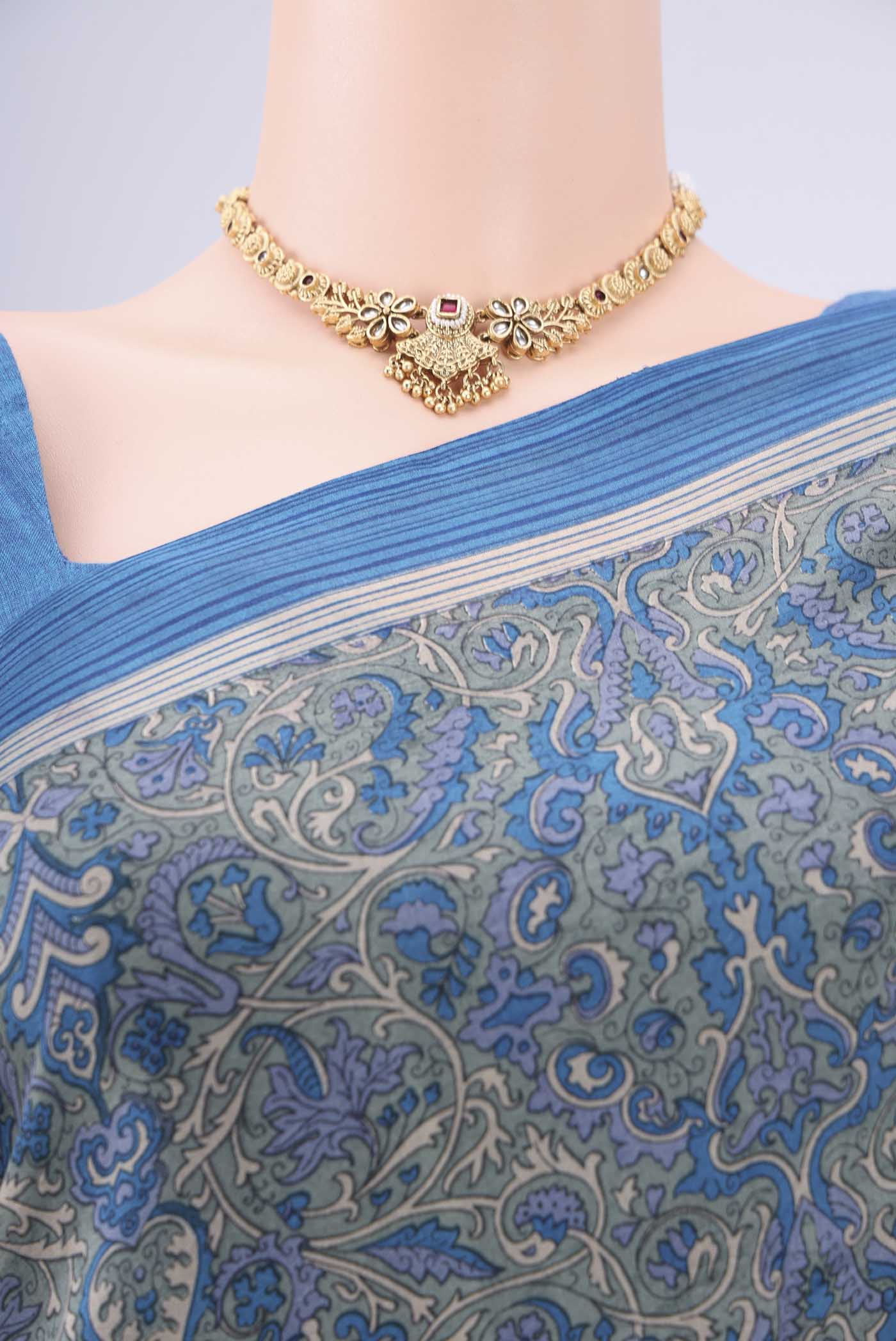 Border image of Davys Grey Printed Silk Saree with Floral Print on the body and Printed Border. 